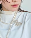 Phoebe グレインパールリボンブローチ ジュエルアディクト アクセサリー・腕時計 ブローチ・コサージュ・バッジ ホワイト【送料無料】