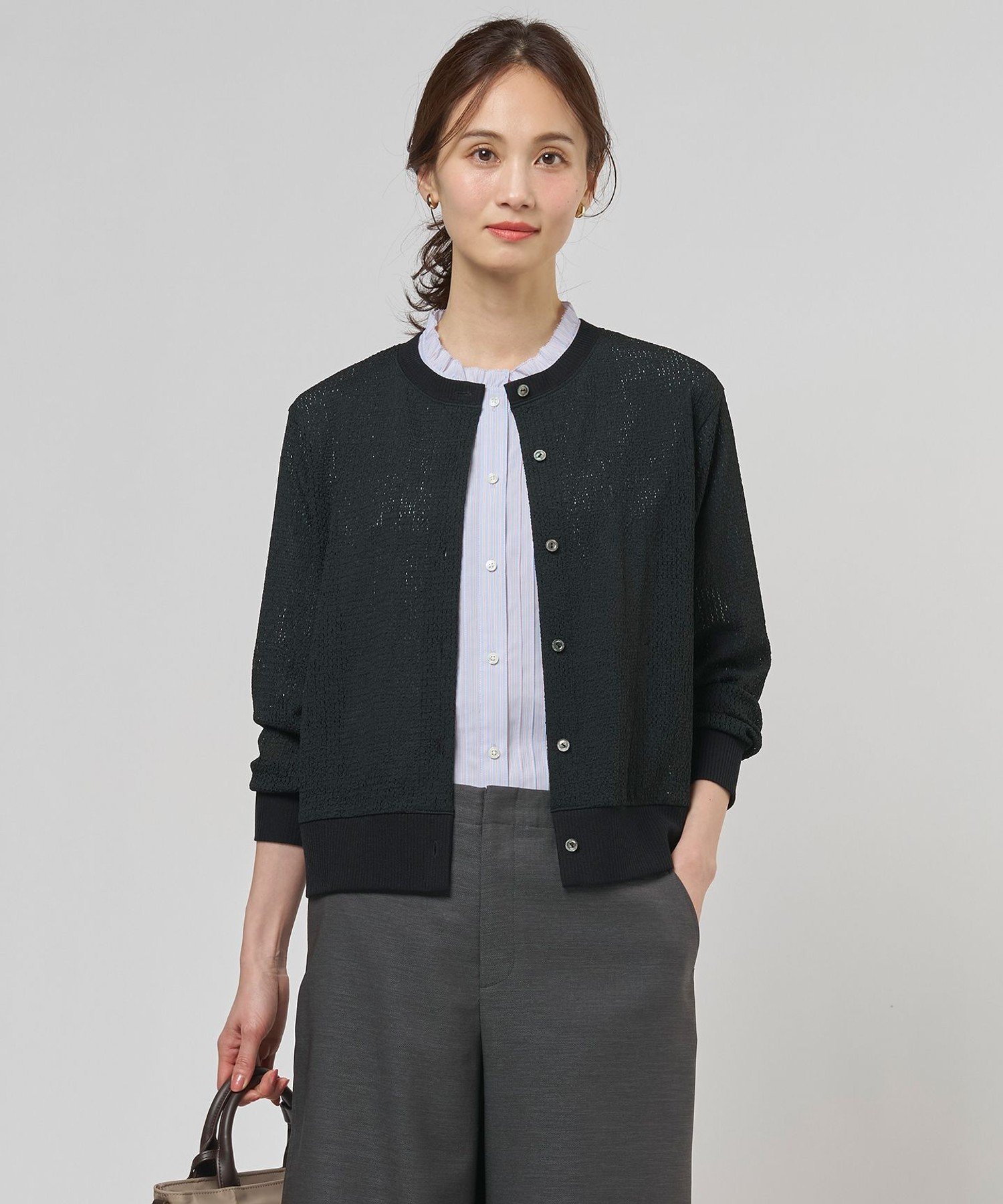 【SALE／30%OFF】J.PRESS LADIES L 【冷房対策に】レーシー カーディガン ジェイプレス トップス カーディガン グレー ホワイト ブラック【送料無料】