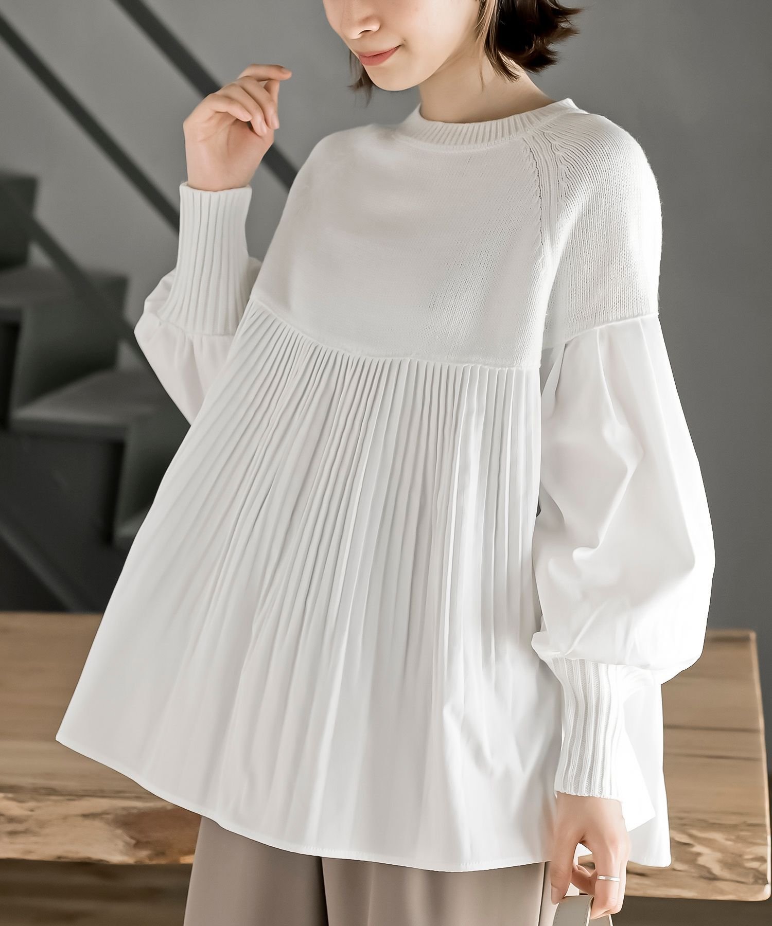 rps Aラインプリーツ切替ニットプルオーバー アールピーエス トップス ニット ホワイト ブラックのサムネイル