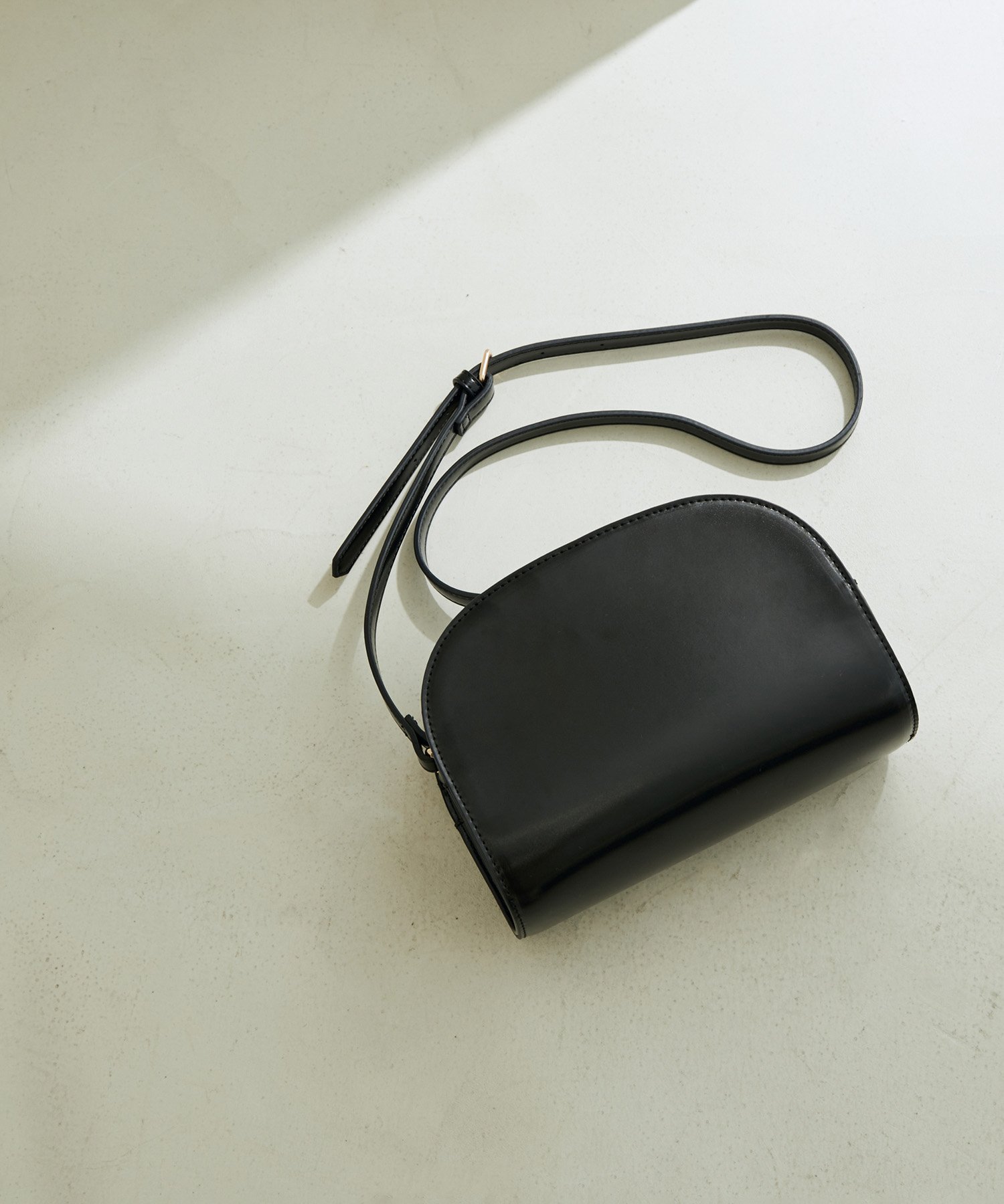 【SALE／70%OFF】SALON adam et rope' [追加生産&新色追加!]【WEB限定】ハーフムーンショルダーバッグ3 サロン アダム エ ロペ バッグ ショルダーバッグ ホワイト ネイビー ブラウン ブラック イエロー