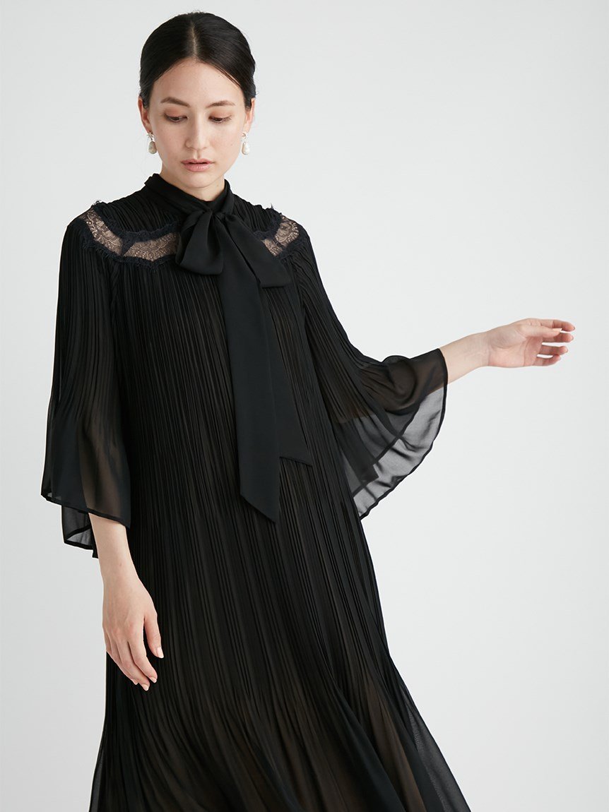 【SALE／50%OFF】CELFORD レースコンビプリーツワンピース セルフォード ワンピース・ドレス ドレス ブラック ベージュ ブルー【送料無料】のサムネイル