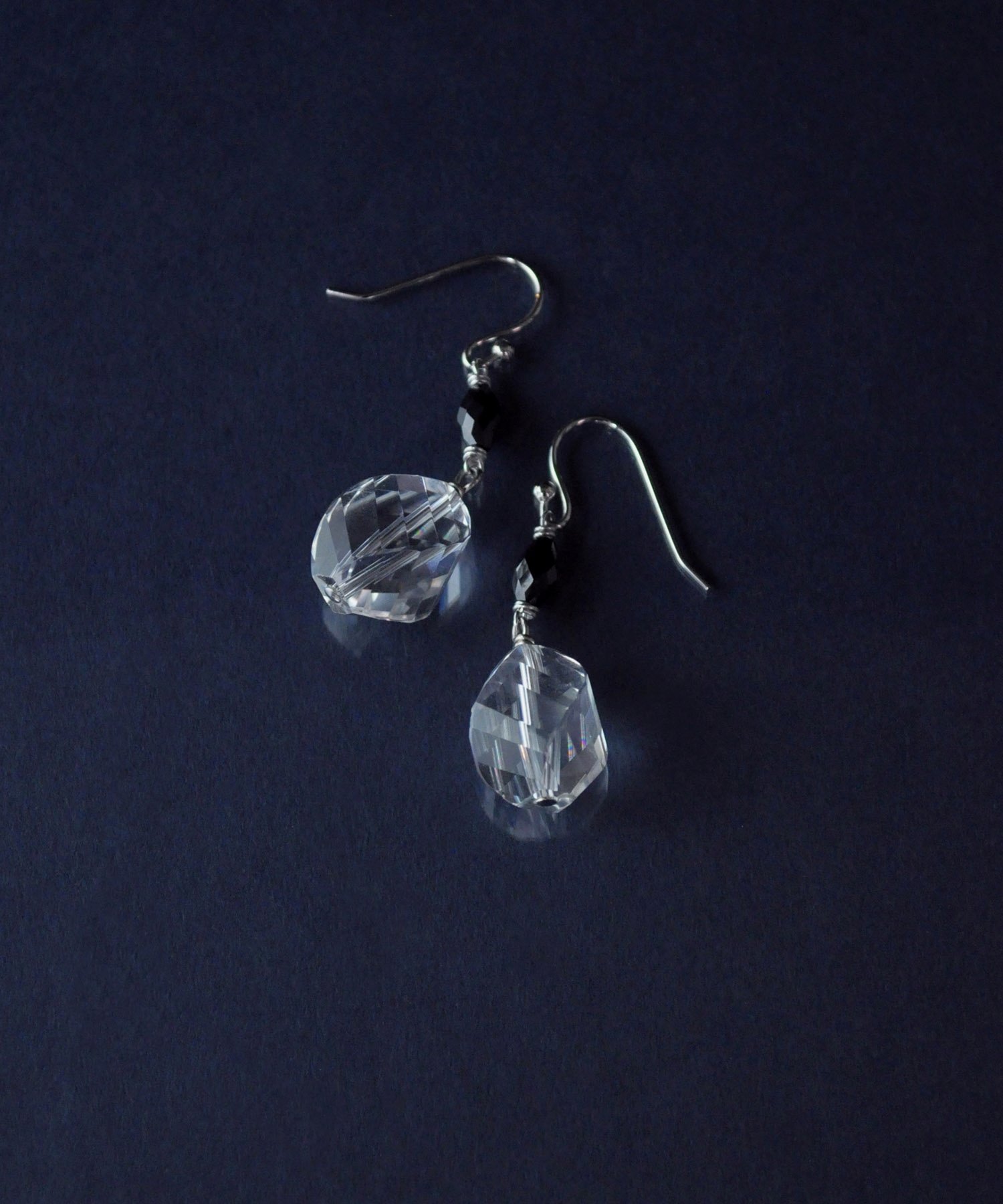 anq. 「anq.」ロッククリスタルクォーツ/ブラックスピネル ピアス クークロワッサン アクセサリー・腕時計 ピアス ブラック【送料無料】