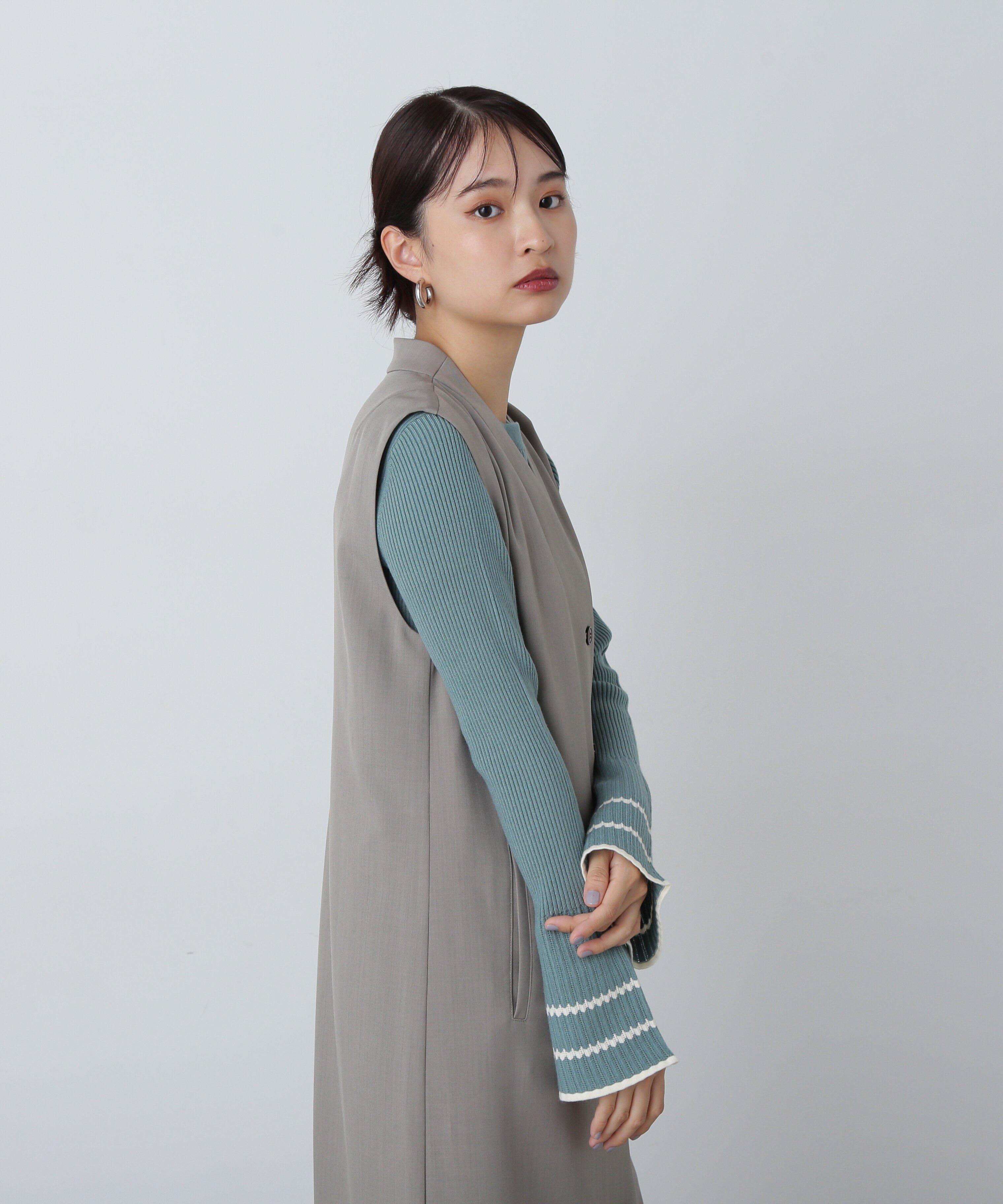 N. Natural Beauty Basic バイカラーラインフレアスリーブニット エヌ ナチュラルビューティーベーシック* トップス ニット ホワイト グレー グリーン