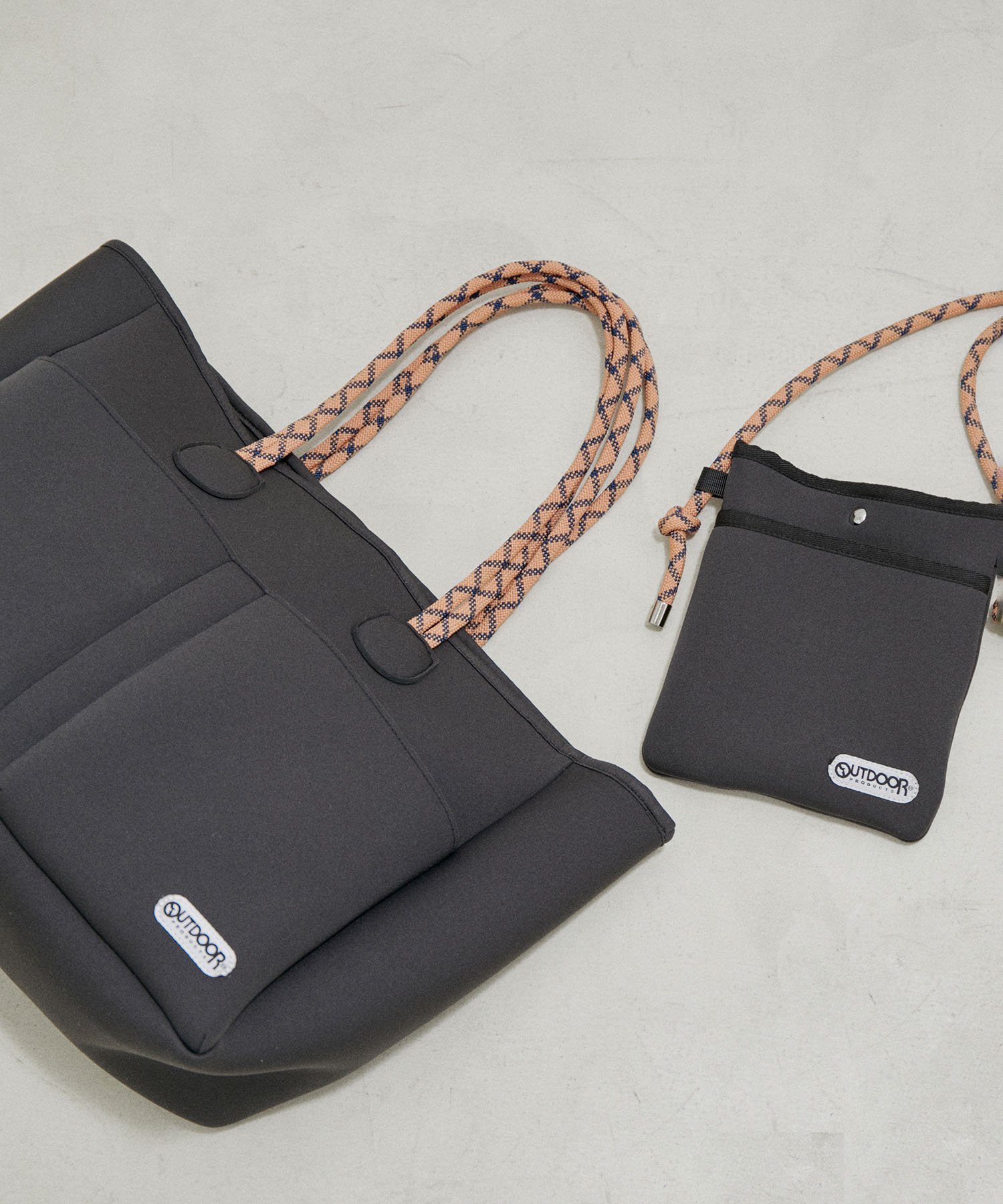 SALON adam et rope' 【WEB限定】【OUTDOOR PRODUCTS for SALON】MATCHING tote サロン アダム エ ロペ バッグ トートバッグ ホワイト ブラック【送料無料】