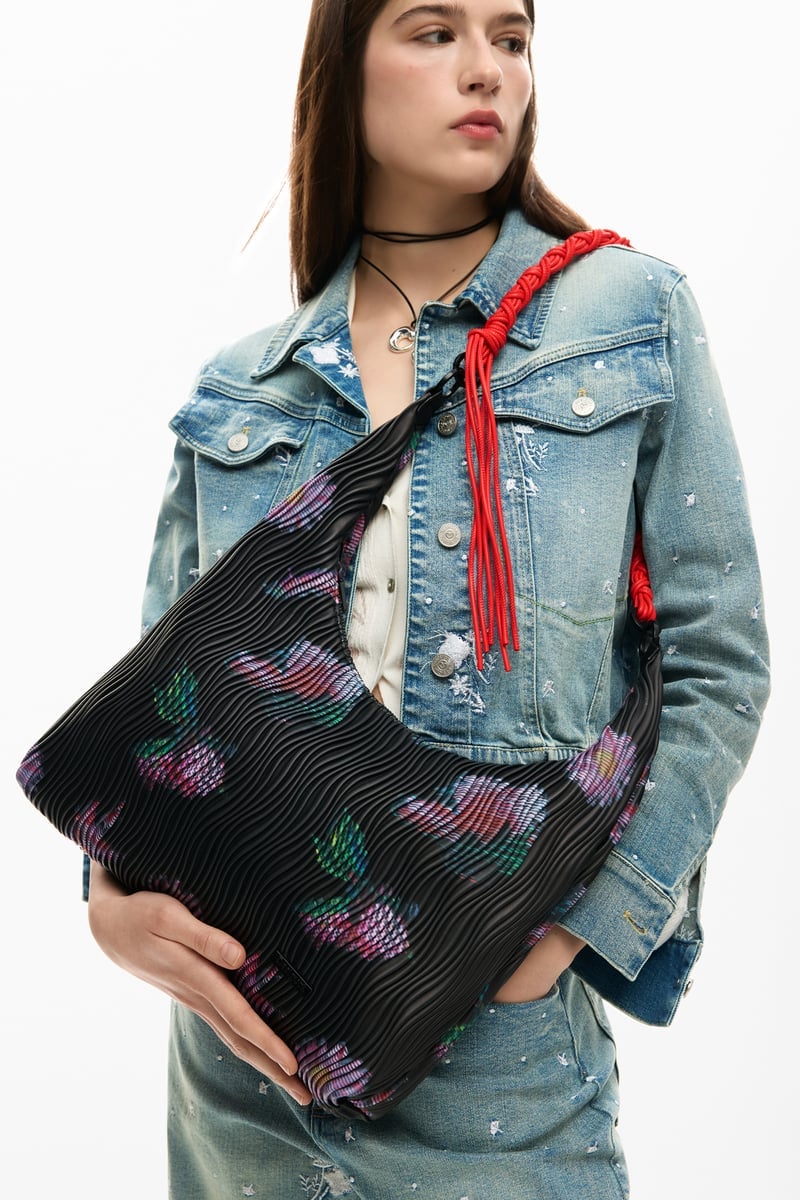 【SALE／30%OFF】Desigual 楕円形のテクスチャバッグ デシグアル バッグ ショルダーバッグ ブラック【送料無料】