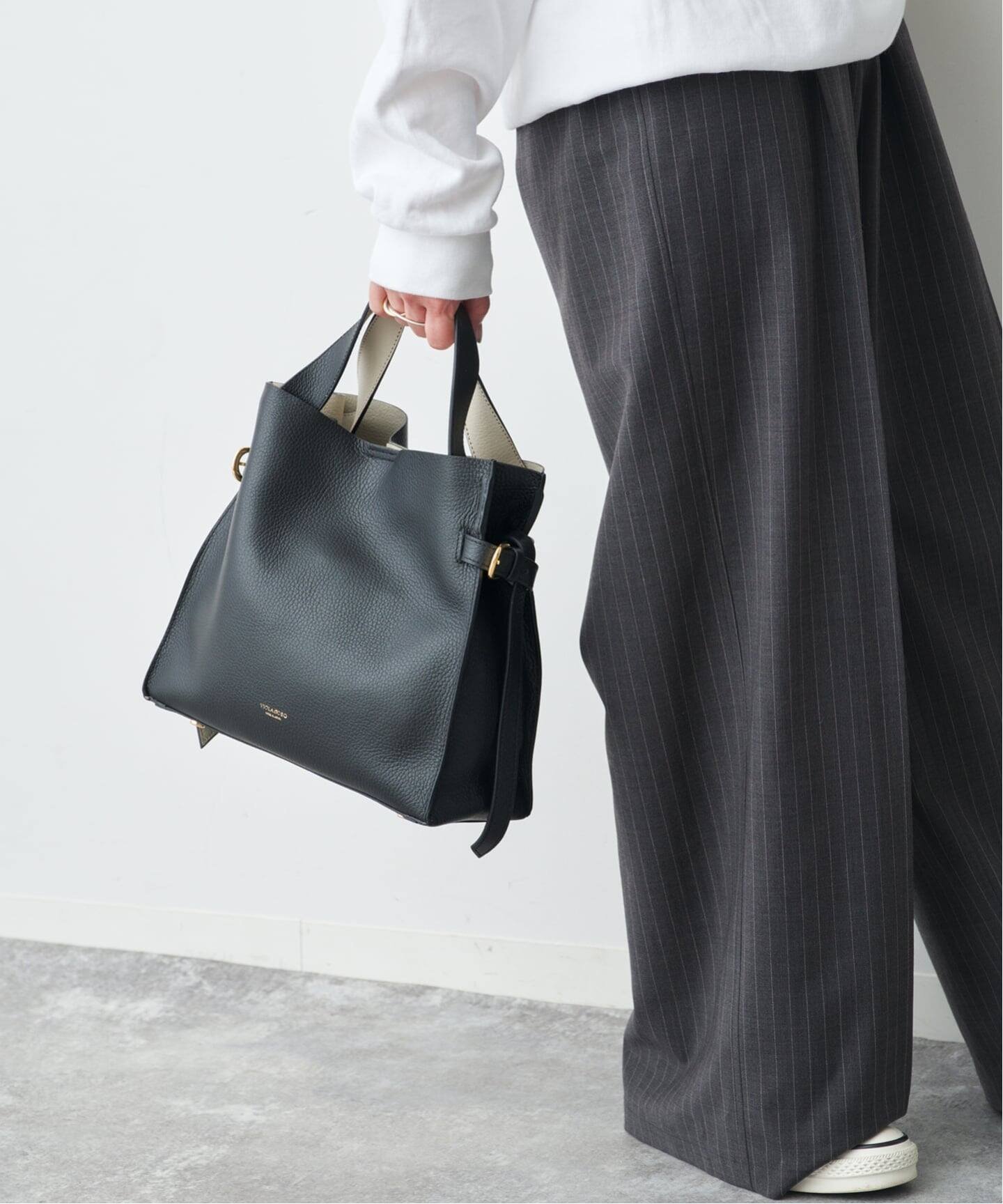 Spick & Span 《予約》VIOLAd'ORO / ヴィオラドーロ サイドベルトレザートート スピックアンドスパン バッグ トートバッグ グレー ブラック【送料無料】