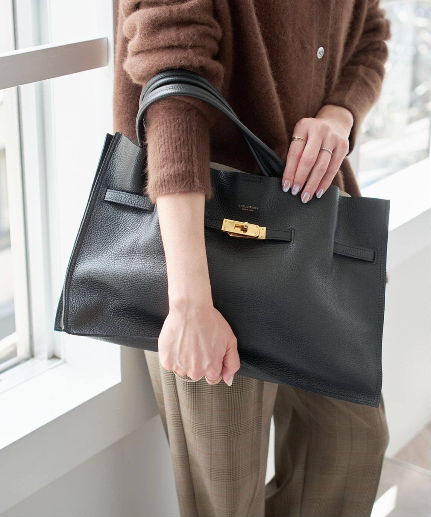 Spick & Span 《追加予約》VIOLAd'ORO / ヴィオラドーロ イタリアンWフェイスレザートートバッグ L スピックアンドスパン バッグ トートバッグ ブラック ベージュ グレー【送料無料】