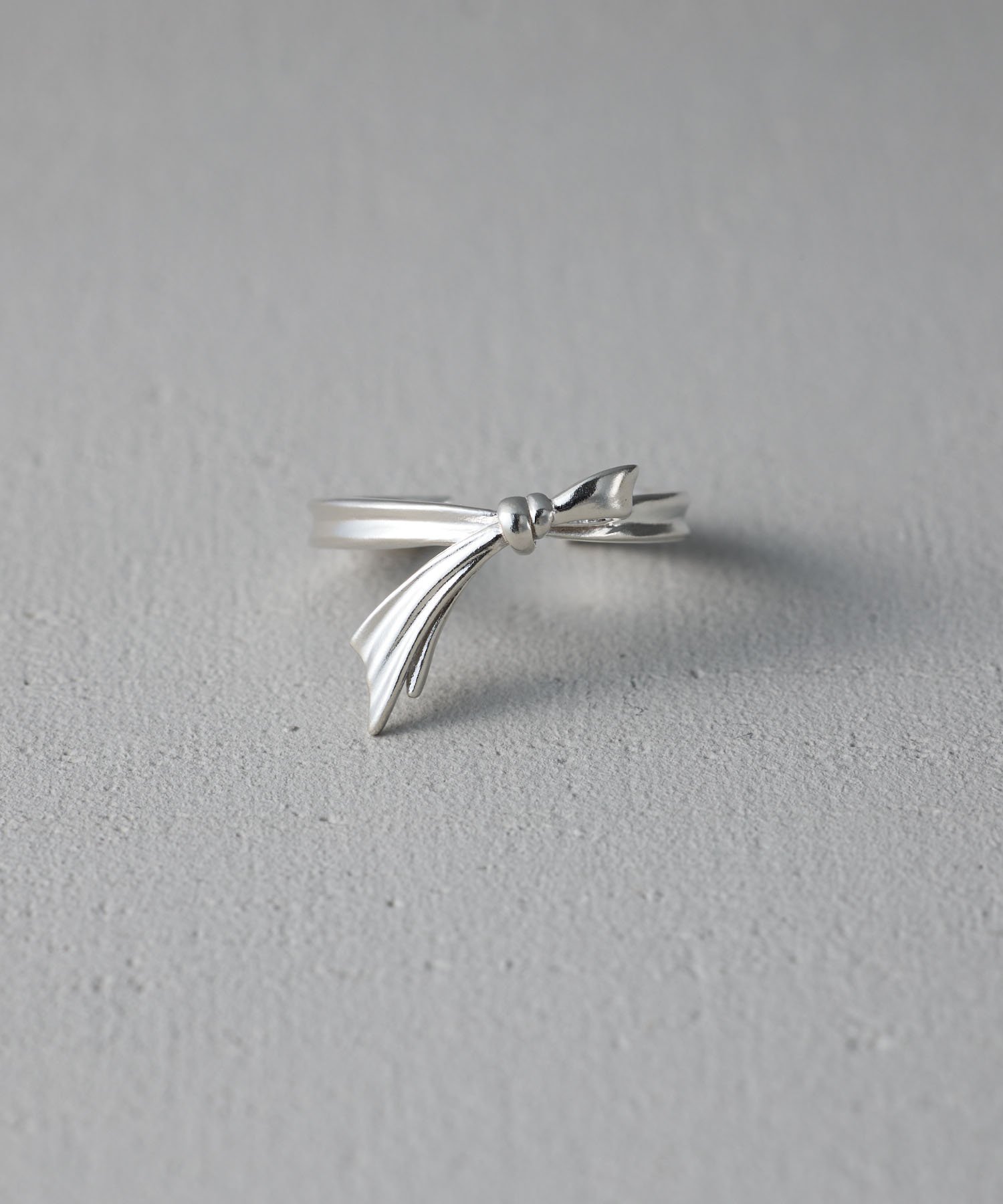 and cloud Flutter Bow Ring S アンドクラウド アクセサリー・腕時計 リング・指輪 シルバー【送料無料】