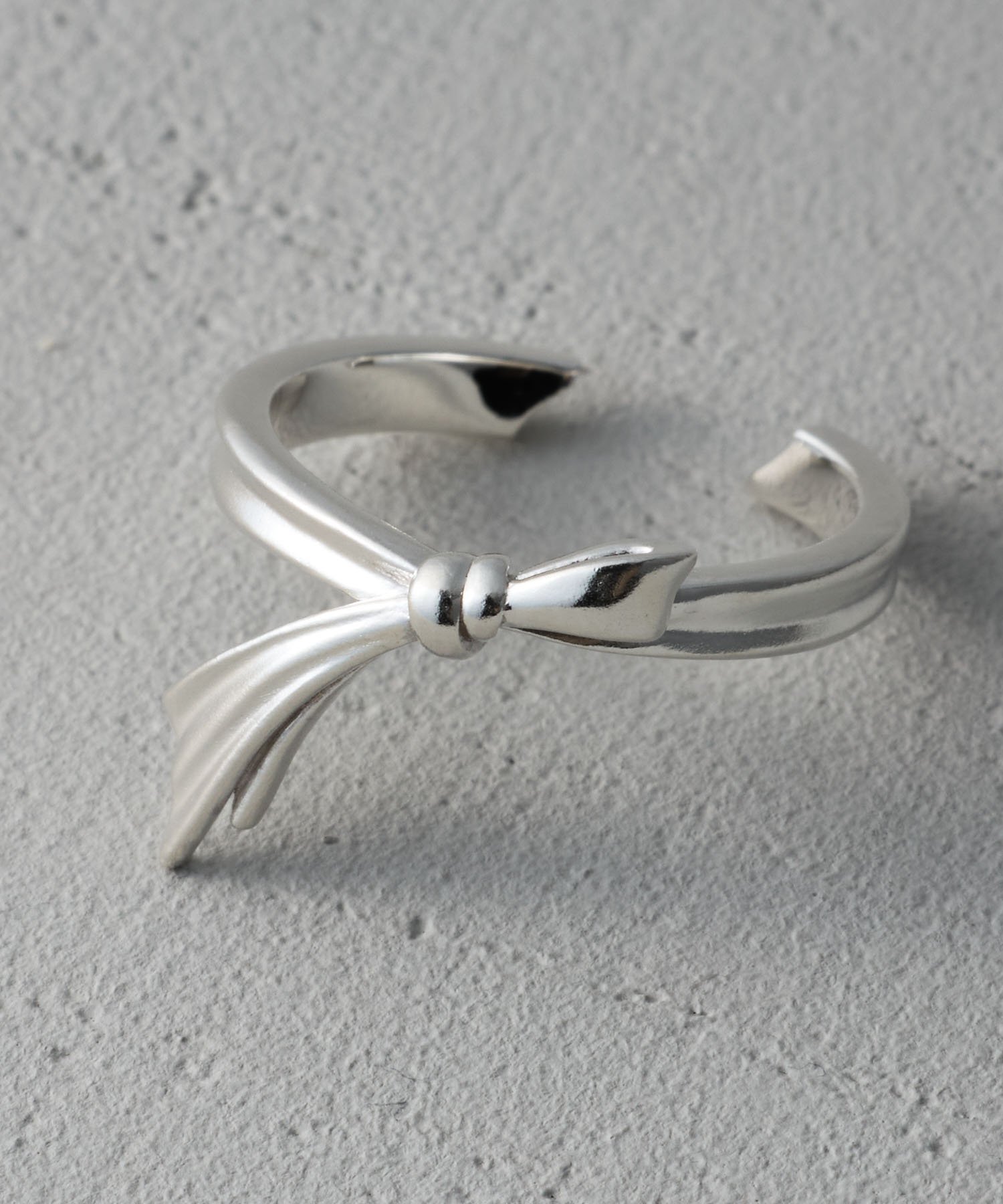 and cloud Flutter Bow Ring S アンドクラウド アクセサリー・腕時計 リング・指輪 シルバー【送料無料】