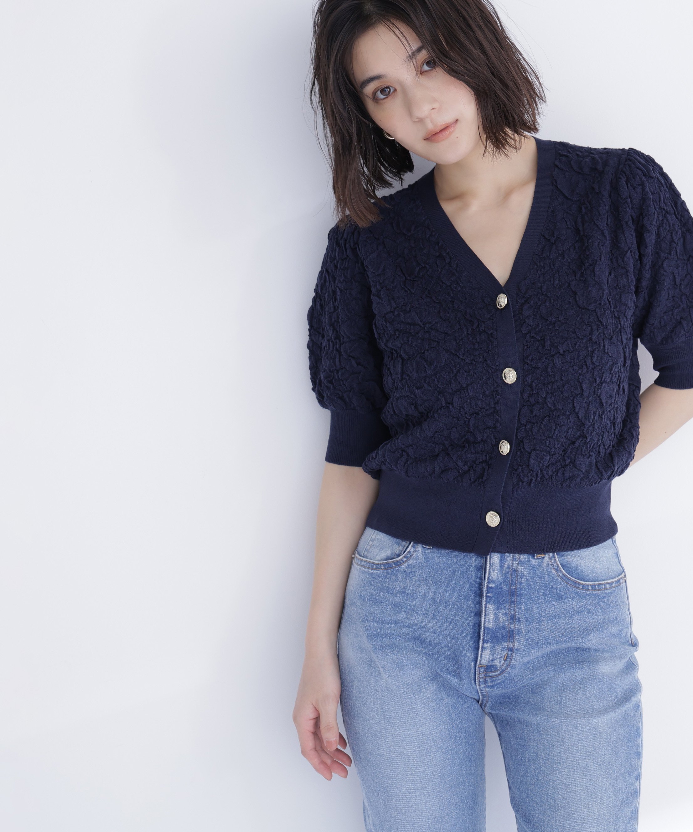 NATURAL BEAUTY BASIC ふくれジャガードニットカーディガン ナチュラルビューティベーシック トップス カーディガン ネイビー イエロー ホワイト