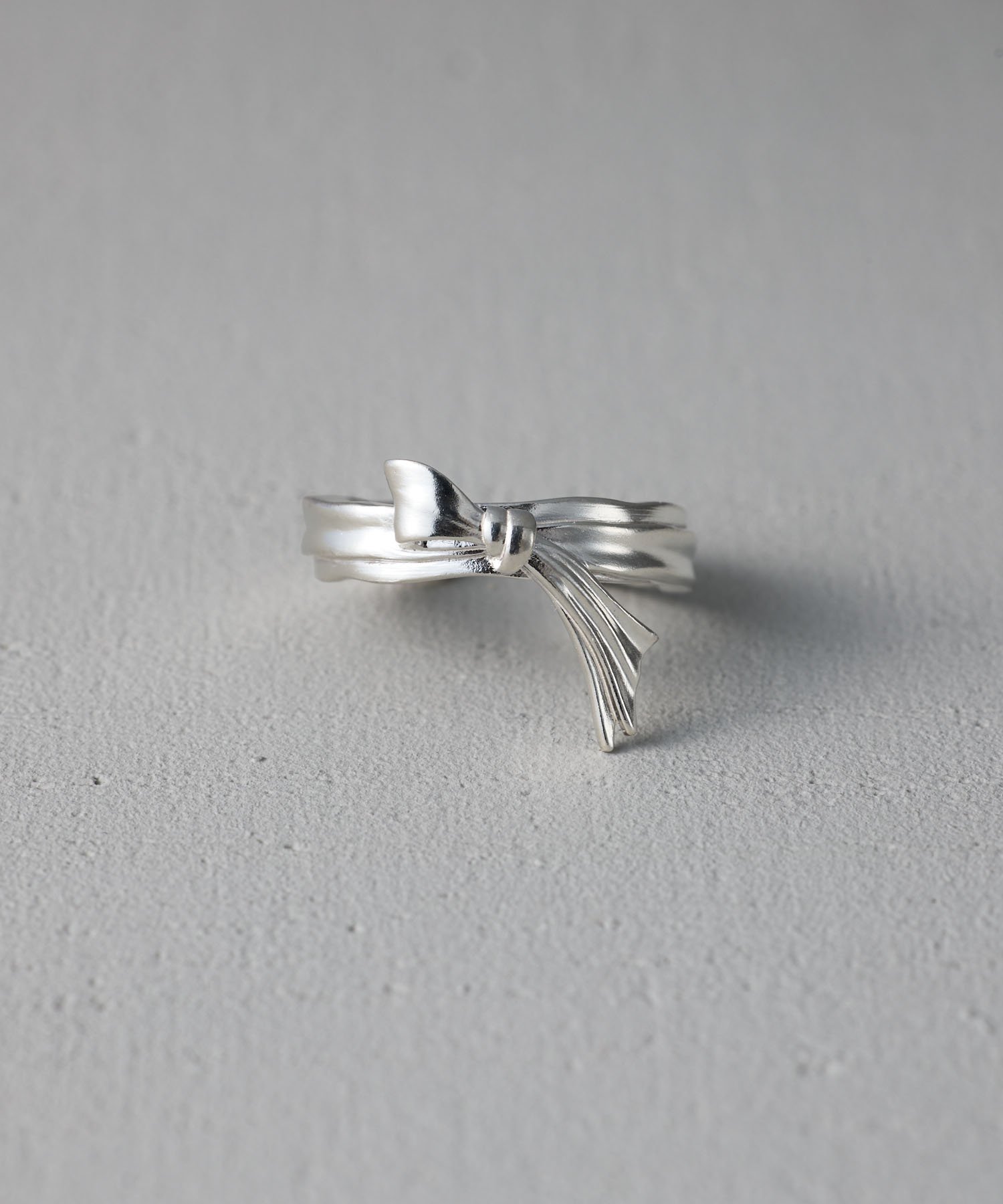 Flutter Bow Ring M アンドクラウド アクセサリー・腕時計 リング・指輪 シルバー
