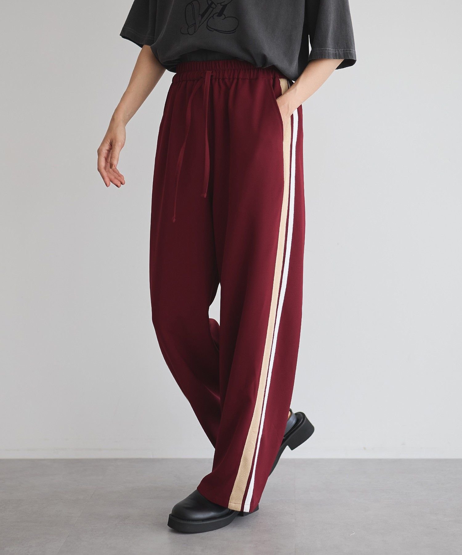 【SALE／40%OFF】GARAGE OF GOOD CLOTHING ストレッチ2ラインパンツ ガレージ オブ グッド クロージング パンツ その他のパンツ レッド【送料無料】