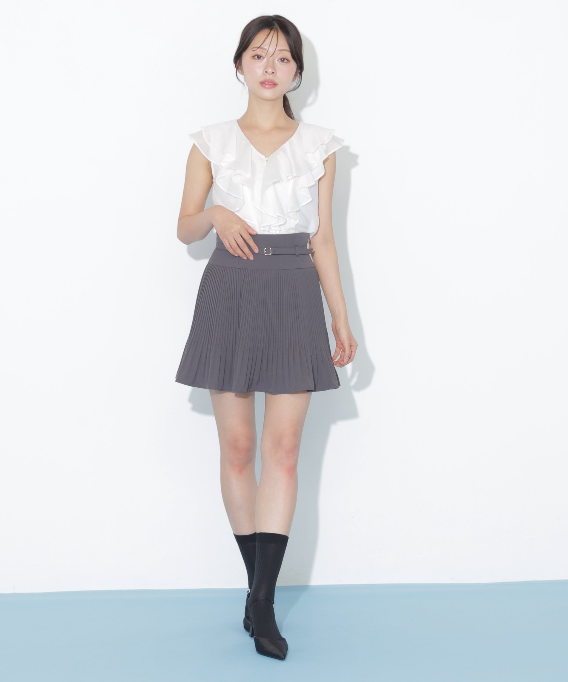 JILL by JILL STUART ベルト付きプリーツミニスカート ジル バイ ジル スチュアート スカート その他のスカート ベージュ グレー ブラウン