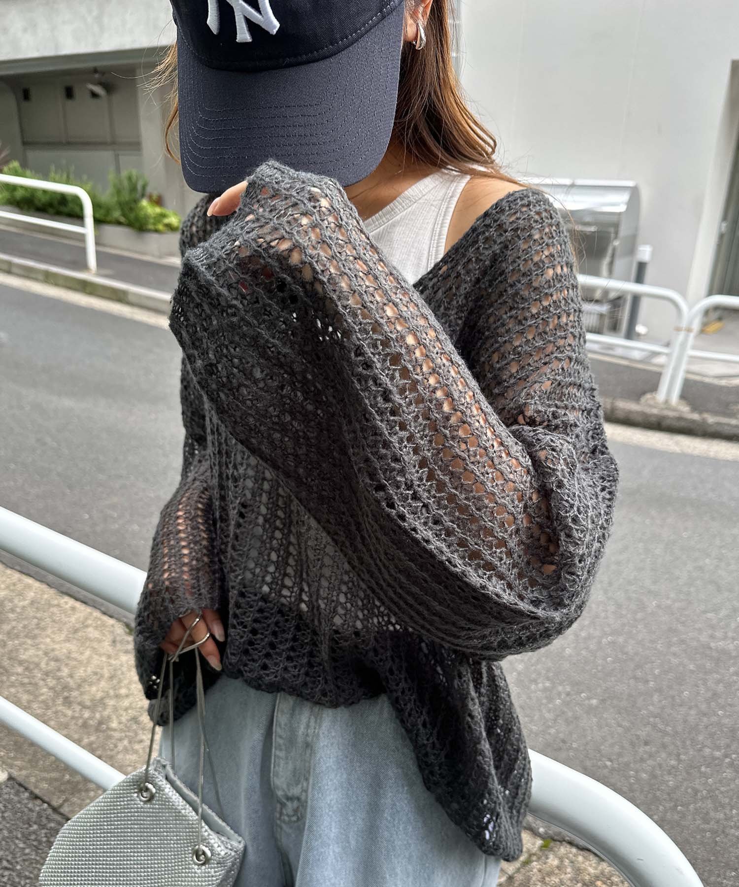 モヘアライク Vネック シアー ニット トップス アンドミー トップス ニット ホワイト ブラウン グレー ブルー ピンク