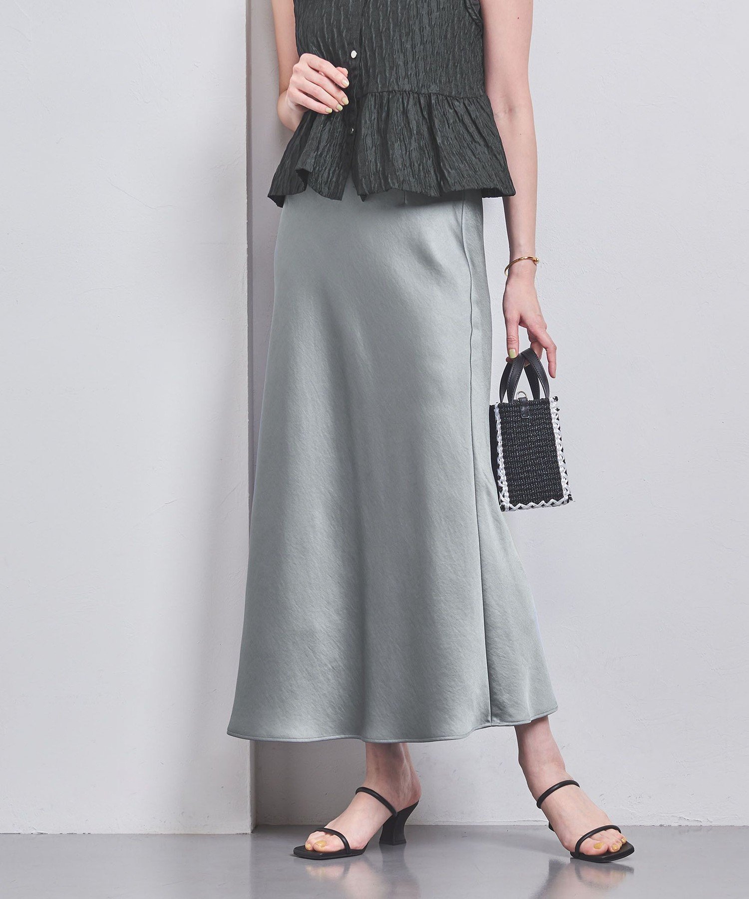 【SALE／70%OFF】UNITED ARROWS サテン マーメイド マキシスカート ユナイテッドアローズ アウトレット スカート その他のスカート グレー ホワイト ネイビー【送料無料】のサムネイル