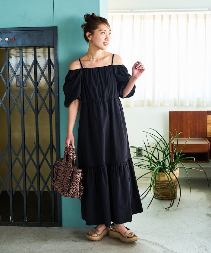 【SALE／50%OFF】FREAK'S STORE 2WAY オフショルダー ティアード ワンピース【限定展開】 25SS フリークスストア ワンピース・ドレス ワンピース ベージュ ブラック ネイビー【送料無料】のサムネイル