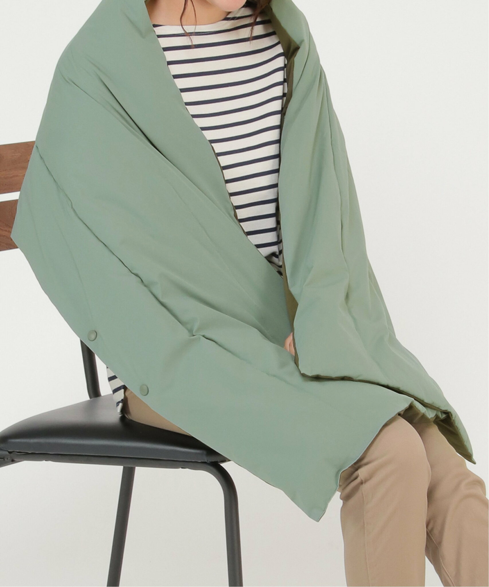 【SALE/60%OFF】ikka リバーシブル中綿ケープ イッカ ファッション雑貨 マフラー・ストール・ネックウォーマー グリーン ブラック