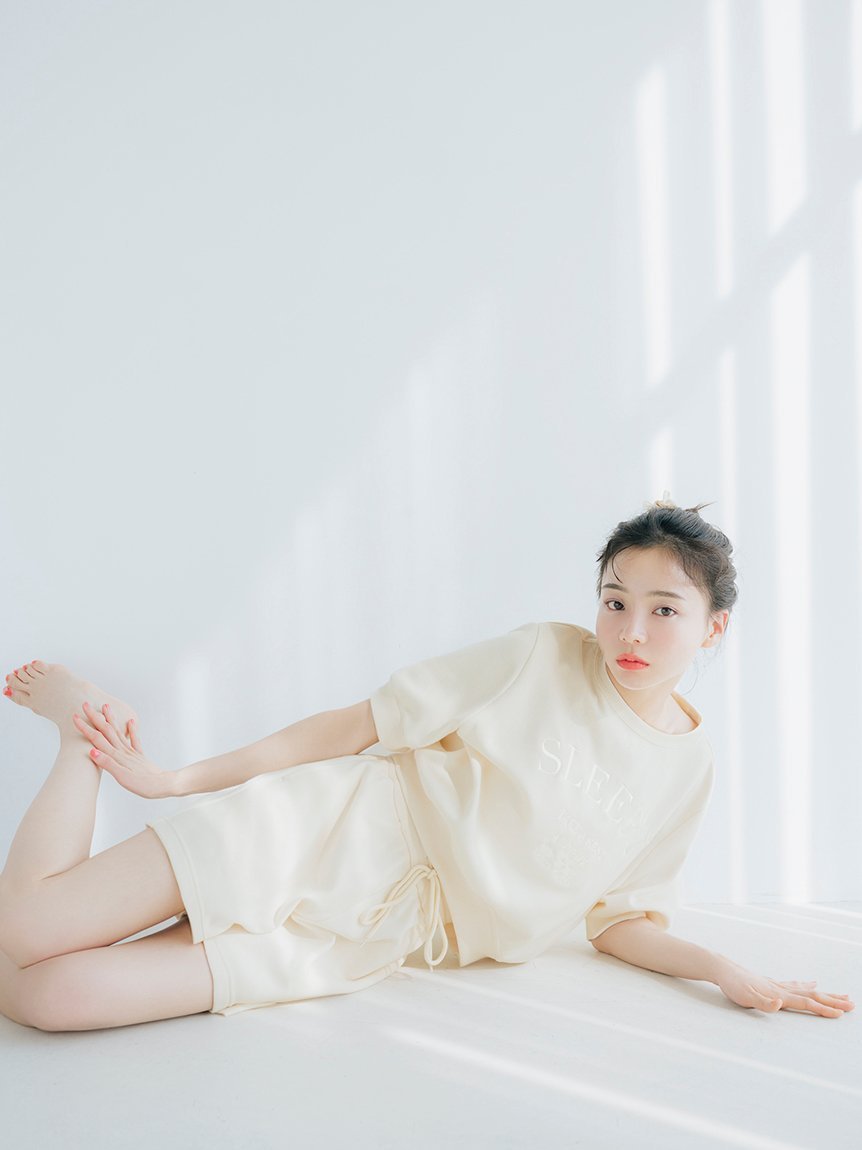 【SALE／30%OFF】SNIDEL HOME 【セット商品】ロゴスウェット セットアップ スナイデルホーム インナー・ルームウェア その他のインナー・ルームウェア ホワイト ブラック レッド ピンク ブルー【送料無料】のサムネイル