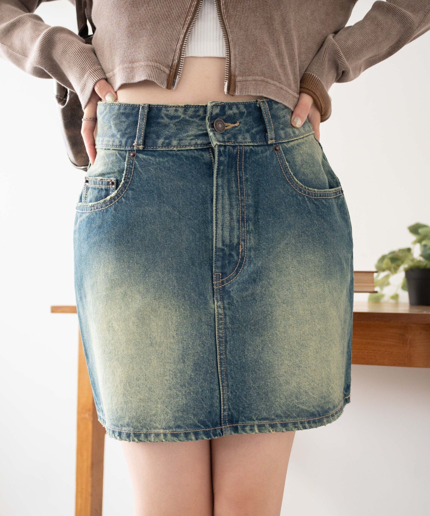 WEGO LADY'S ヴィンテージウォッシュ台形デニムミニスカート ウィゴー スカート ミニスカート ブラック ブルーのサムネイル