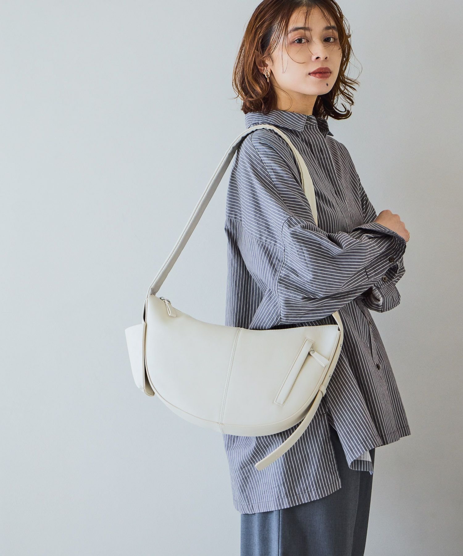 【SALE／30%OFF】studio CLIP 【人間工学に基づいて考えた!】からだよろこぶ合皮ショルダーバッグ スタ..