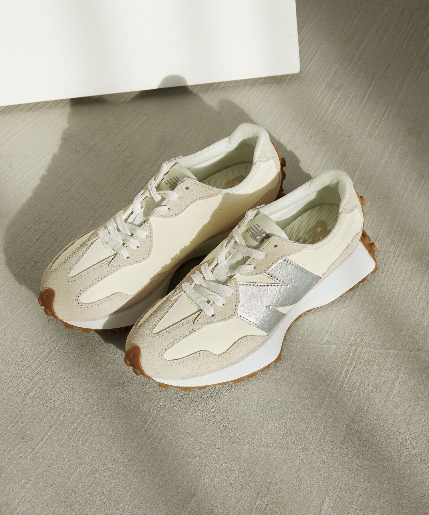 UNITED ARROWS green label relaxing ＜New Balance＞W327 スニーカー ユナイテッドアローズ グリーンレーベルリラクシング シューズ・靴 スニーカー ホワイト【送料無料】
