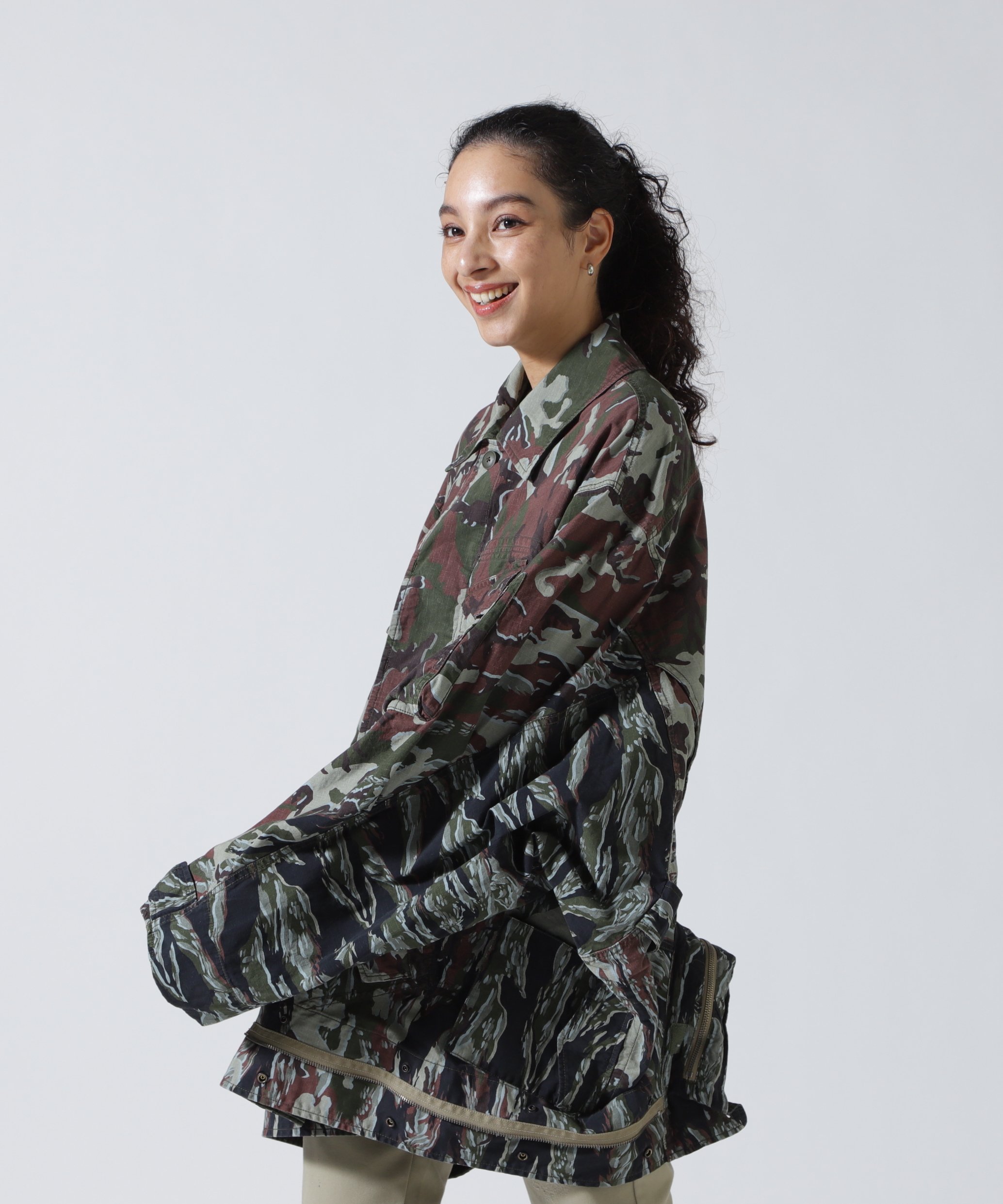ROYAL FLASH beautiful people×Alpha/double-end camouflage field JK ロイヤルフラッシュ ジャケット・アウター ブルゾン・ジャンパー グリーン【送料無料】