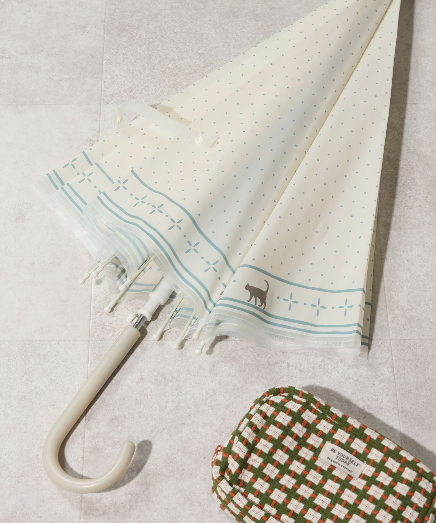 studio CLIP スカーフ柄&猫ビニカサ スタディオクリップ ファッション雑貨 傘・長傘 ホワイト グレー