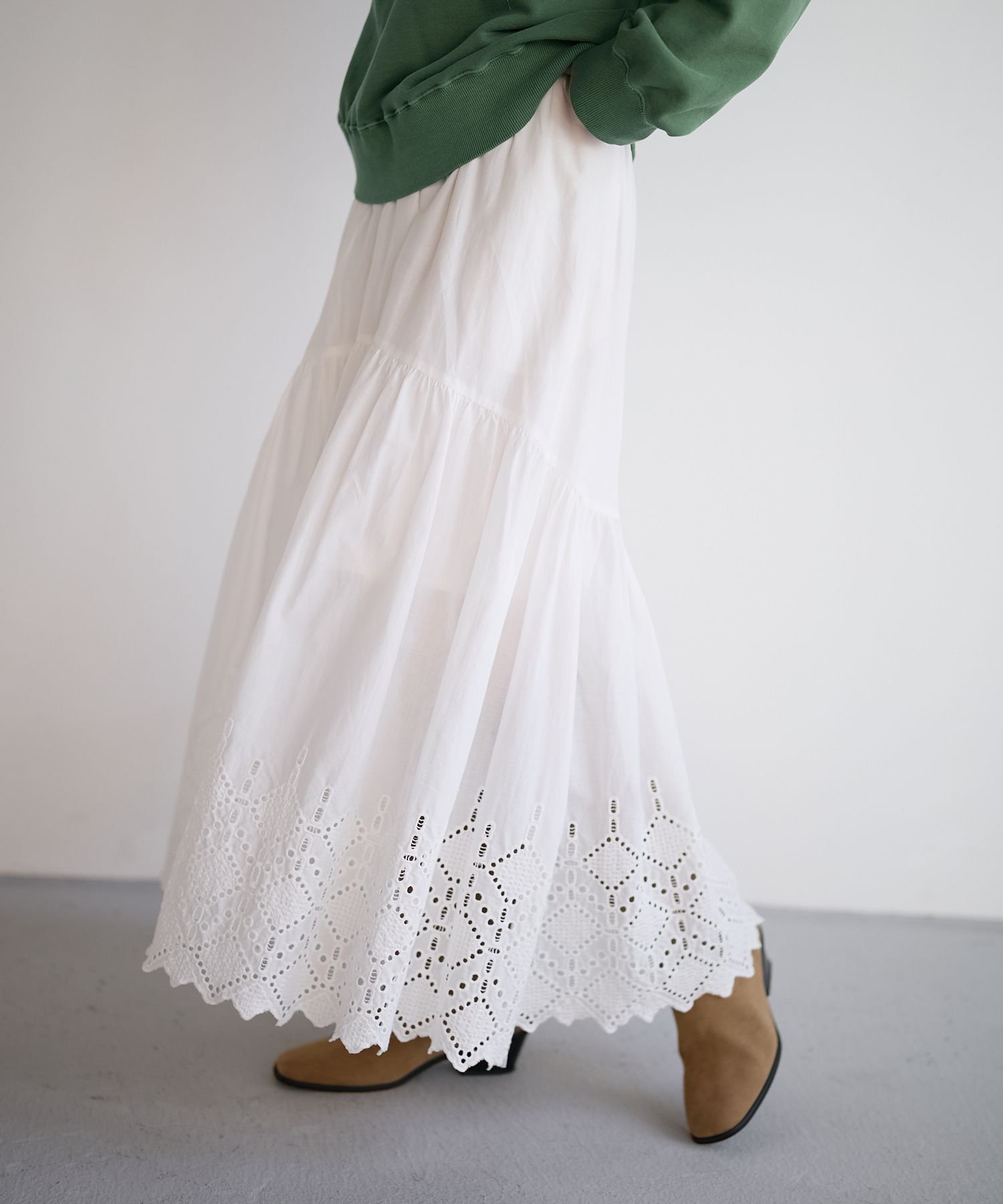 BAYFLOW コットンレースボリュームスカート ベイフロー スカート ロング・マキシスカート ブラック ホワイト【送料無料】のサムネイル