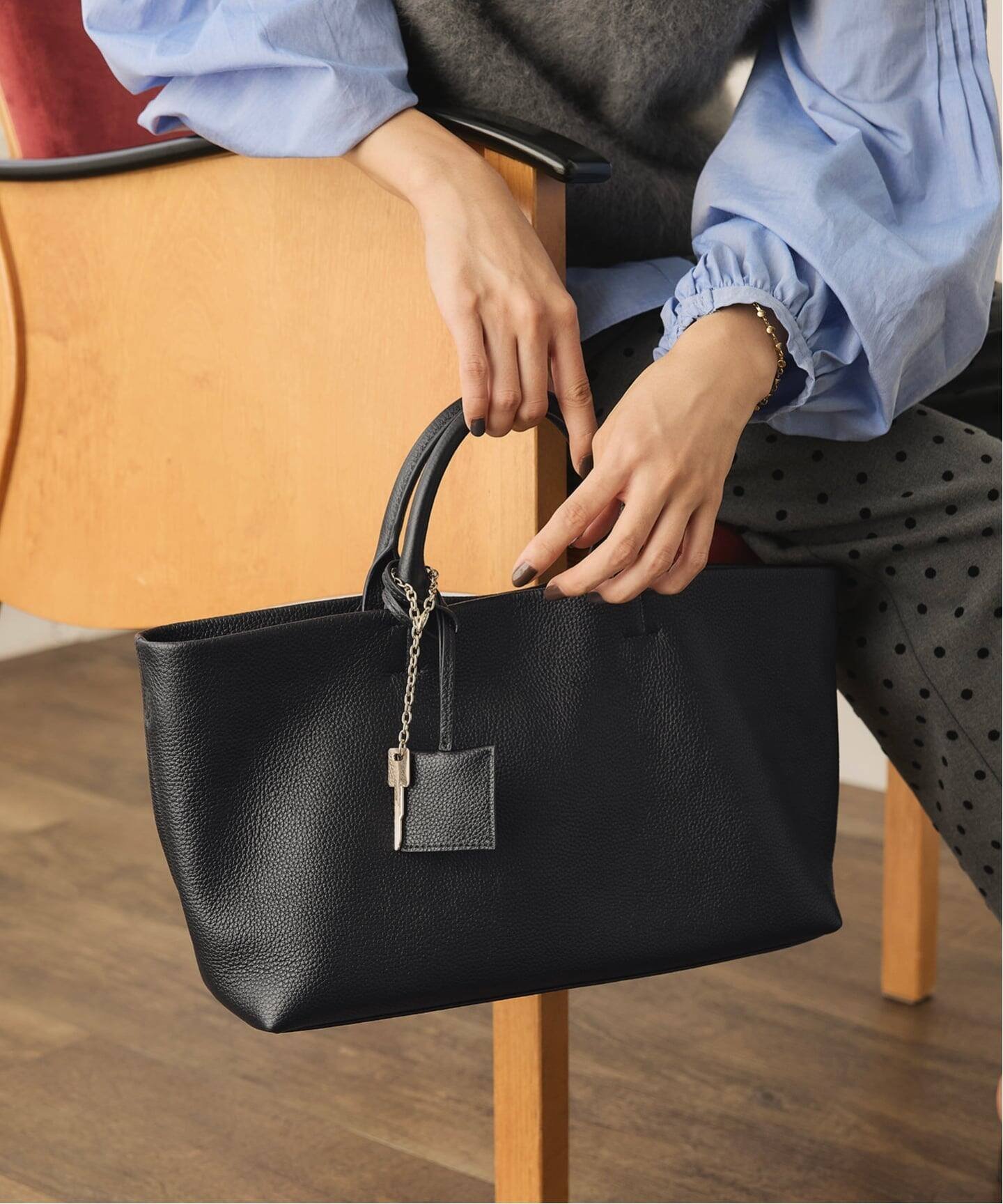 SLOBE IENA 《WEB限定/追加予約》SLOBE レザートートバッグ スローブ イエナ バッグ トートバッグ ブラック【送料無料】のサムネイル