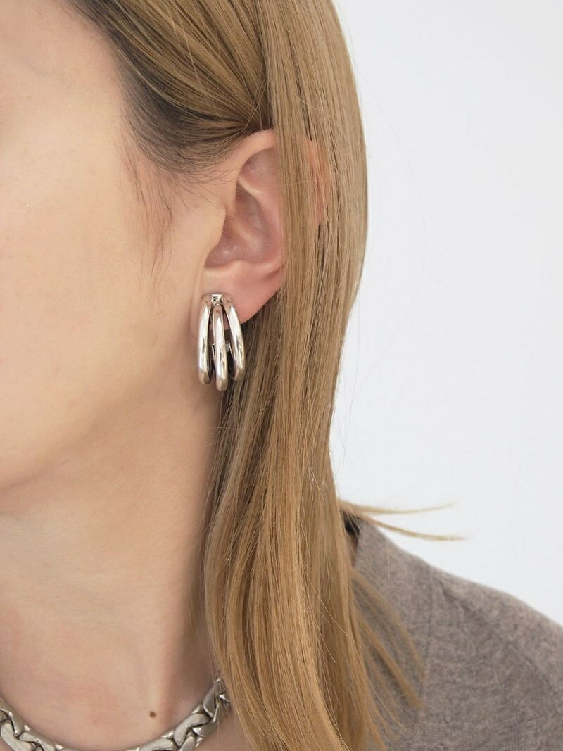 UNITED ARROWS green label relaxing PHILIPPE AUDIBERT(フィリップオーディベール) 3LINE plump イヤリング SIL【EMMEL REFINES】 ユナイテッドアローズ グリーンレーベルリラクシング アクセサリー・腕時計 イヤリング・イヤーカフ シルバー【送料無料】のサムネイル