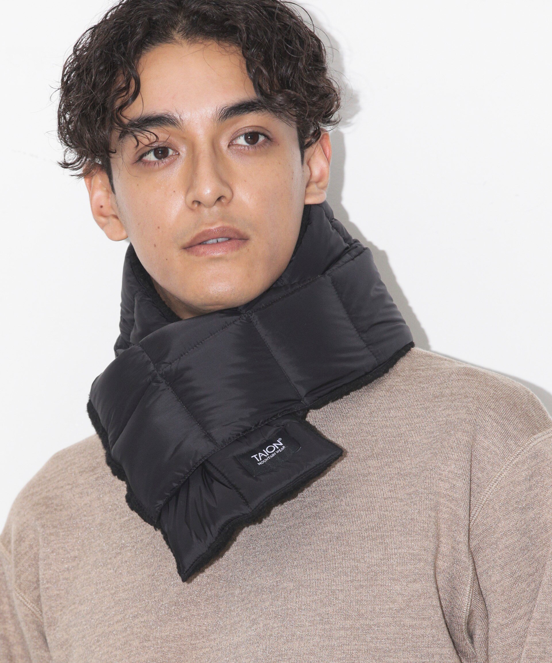 ナノユニバース 【SALE／20%OFF】NANO universe WEB限定 別注 REVERSIBLE DOWNSCARF ナノユニバース ファッション雑貨 マフラー・ストール・ネックウォーマー ブラック ブラウン レッド ブルー グリーン