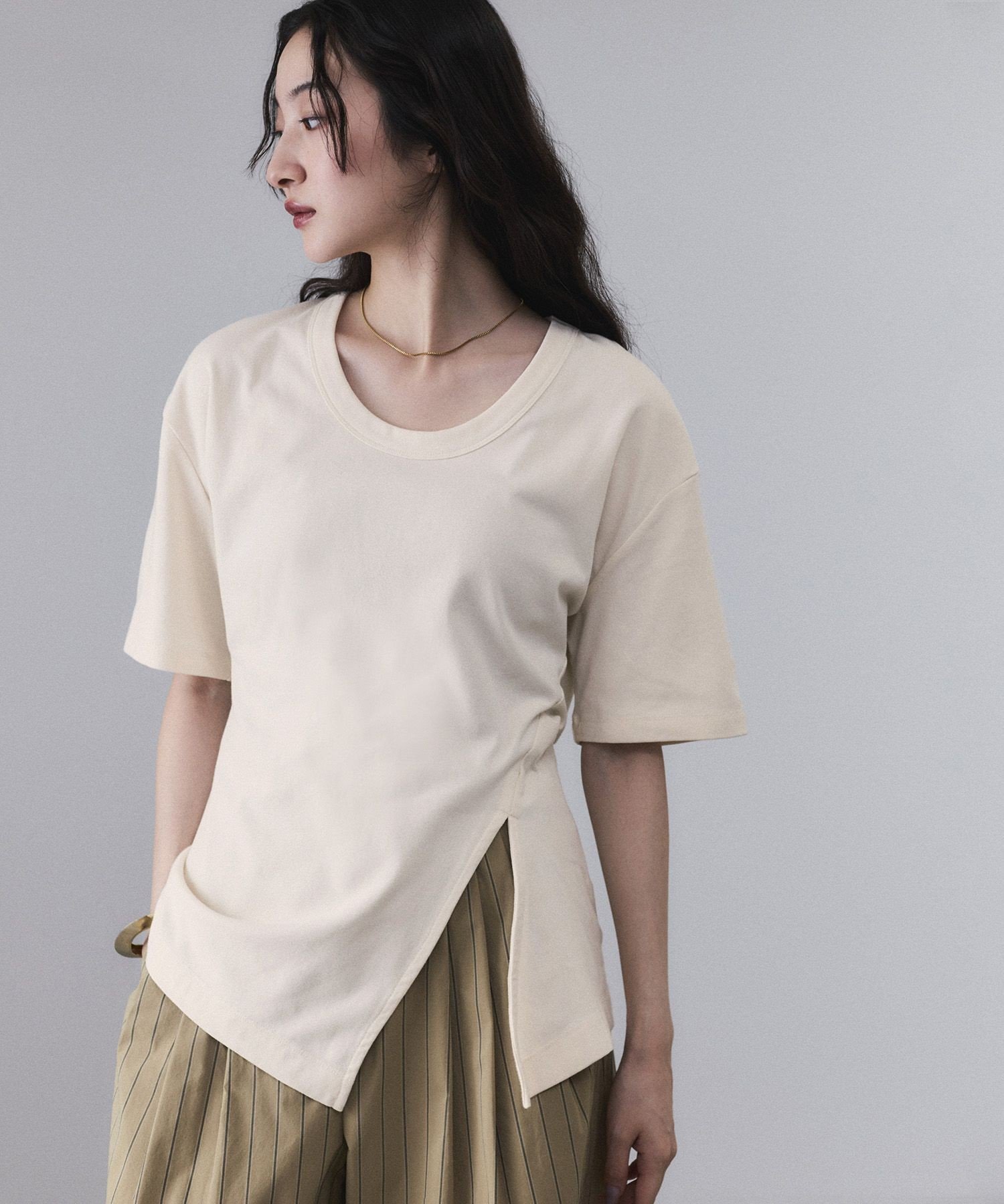 【SALE／40%OFF】ADAM ET ROPE' FEMME シェイプTシャツ アダムエロペ トップス カットソー・Tシャツ ベージュ ブラック パープル【送料無料】のサムネイル