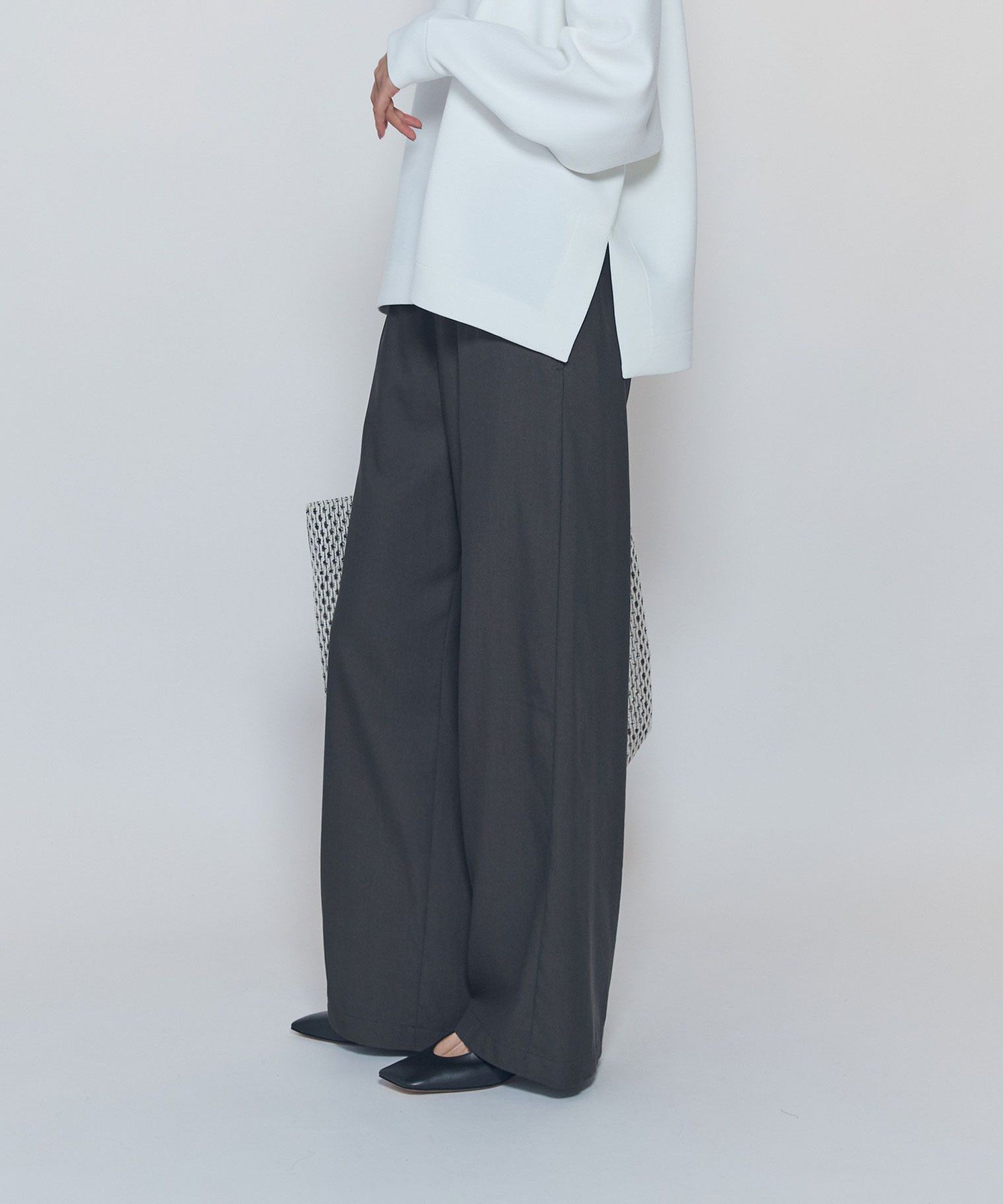 1er Arrondissement テンセルワイドパンツ プルミエアロンディスモン パンツ その他のパンツ ブラウン ベージュ