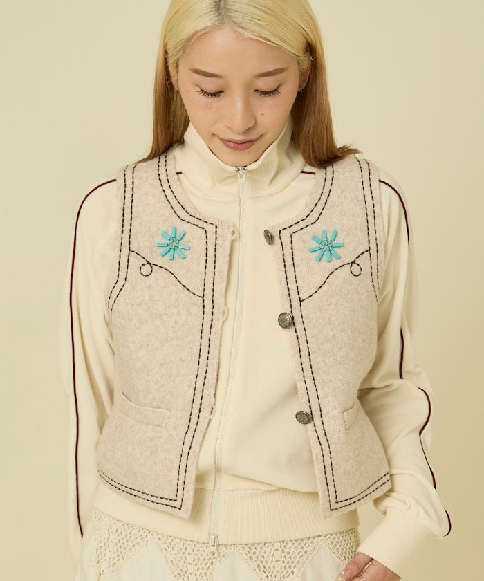 FREAK'S STORE ウエスタン調 ビーズニットベスト/コンチョボタンベスト 25AW フリークスストア トップス ベスト・ジレ グレー ブラウン ホワイト【送料無料】のサムネイル