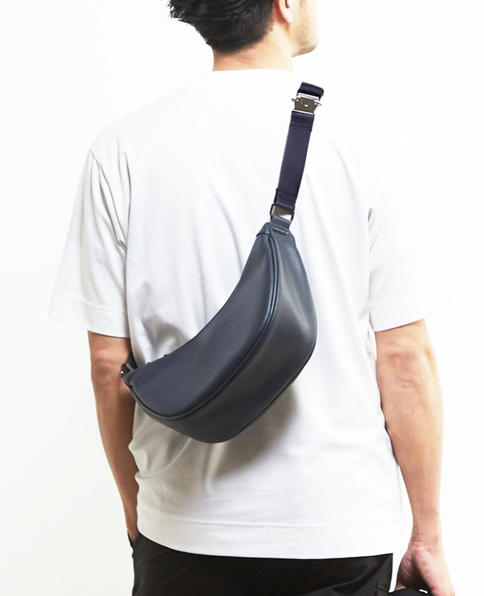 MEN'S MELROSE シュリンクフェイクレザー/ラウンドショルダーバッグ メンズメルローズ バッグ ショルダーバッグ ブラック ネイビー