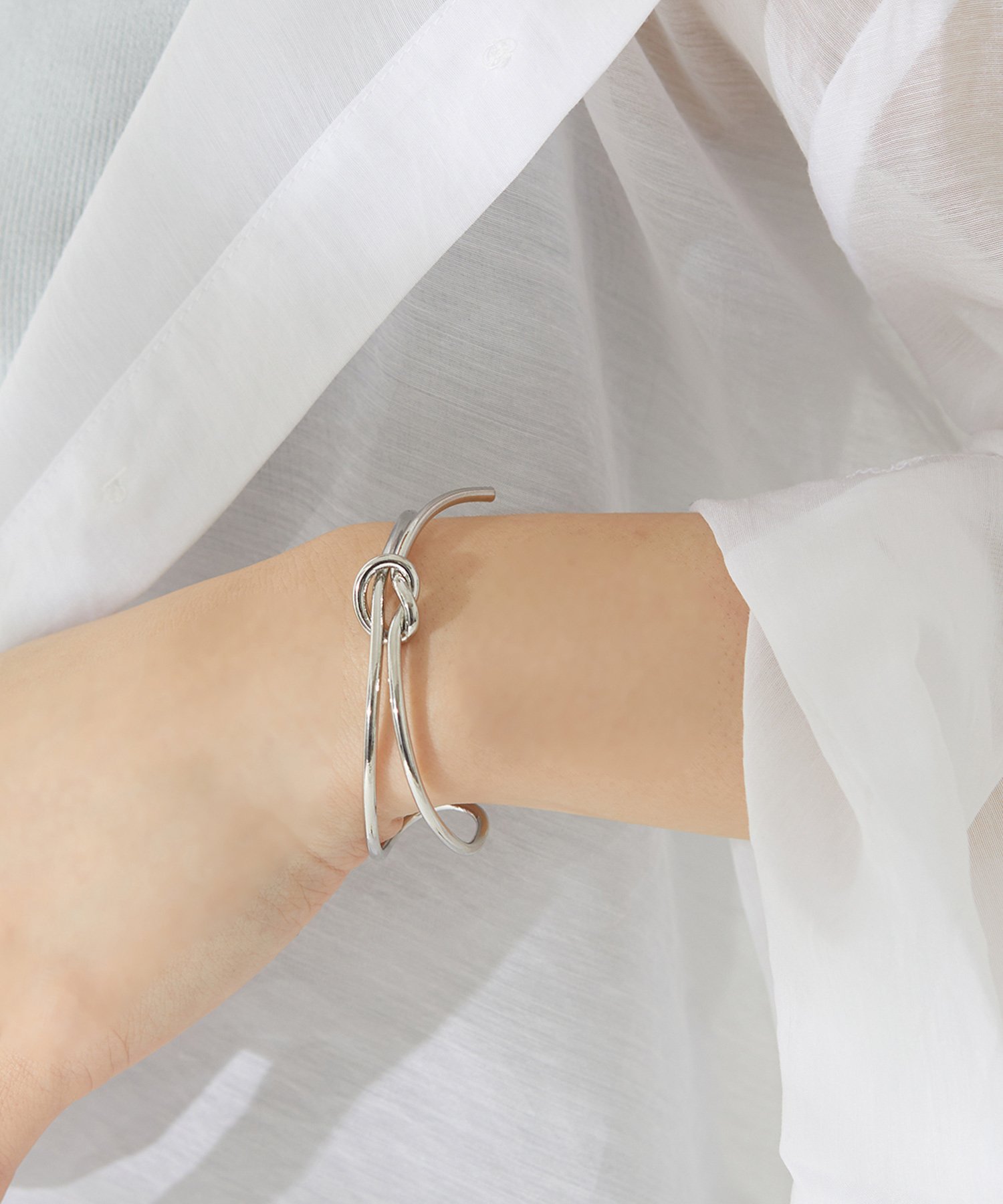 【SALE／50%OFF】aroco ノットバングル ヴィータフェリーチェ アクセサリー・腕時計 ブレスレット・バングル イエロー シルバー