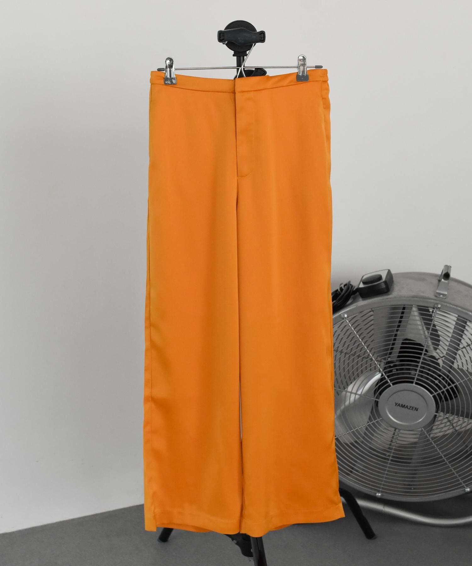 Katrin TOKYO satin easy pants カトリントウキョウ パンツ その他のパンツ