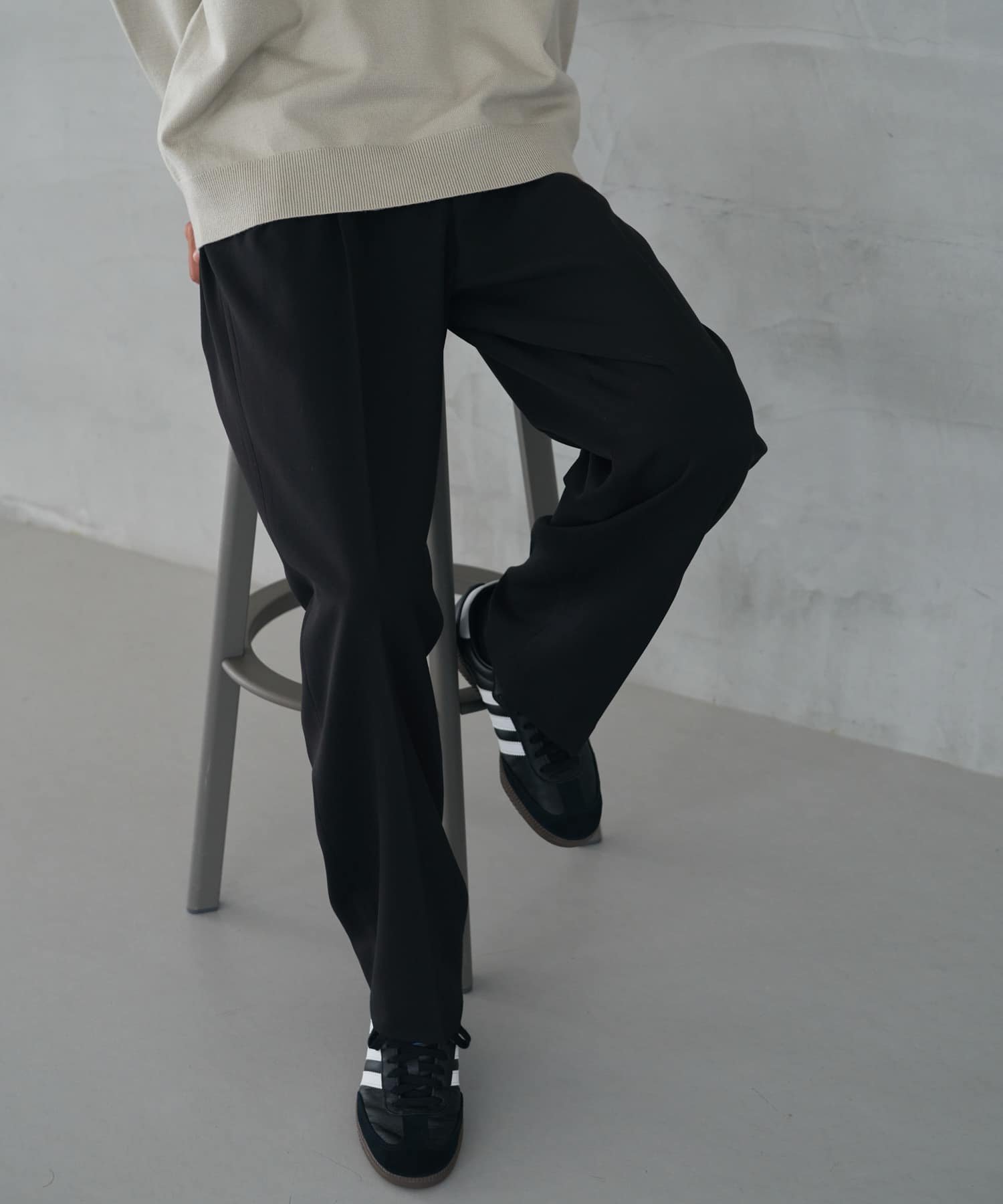 URBAN RESEARCH DOORS 『仁村紗和さん着用』『UR TECH』完声2タックワイドトラウザー アーバンリサーチドアーズ パンツ その他のパンツ ブラック ブラウン【送料無料】