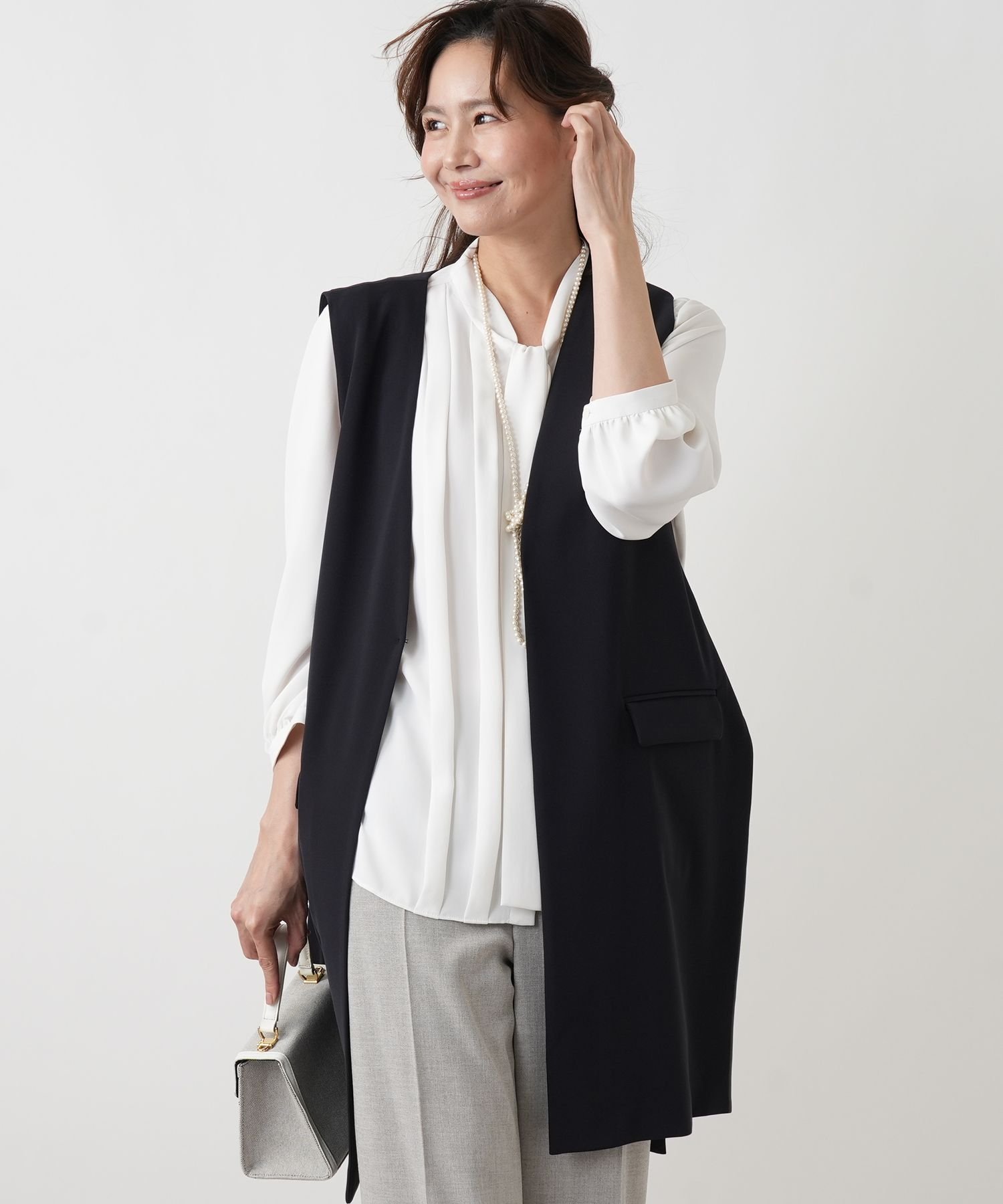 【SALE／18%OFF】Leilian PLUS HOUSE ストレッチジレ レリアン　プラスハウス トップス ベスト・ジレ ネイビー ブラック【送料無料】