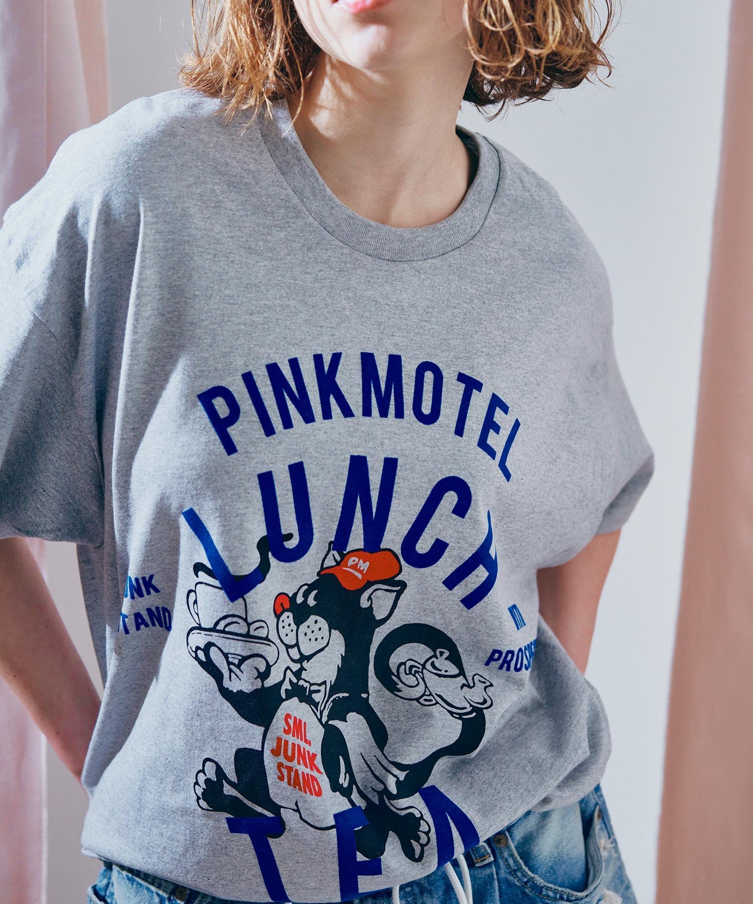 RNA M2681 PINK MOTEL クロネコプリントTEE アールエヌエー トップス カットソー・Tシャツ ホワイト グレー ピンク