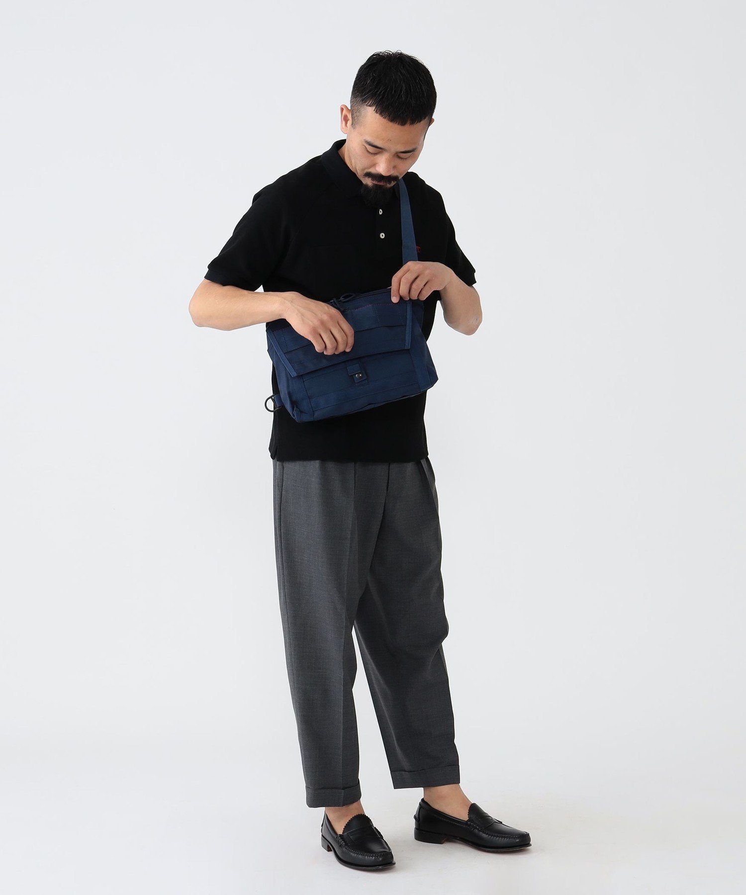 Fleet Messenger Bag 38-61-0046-106: Navy