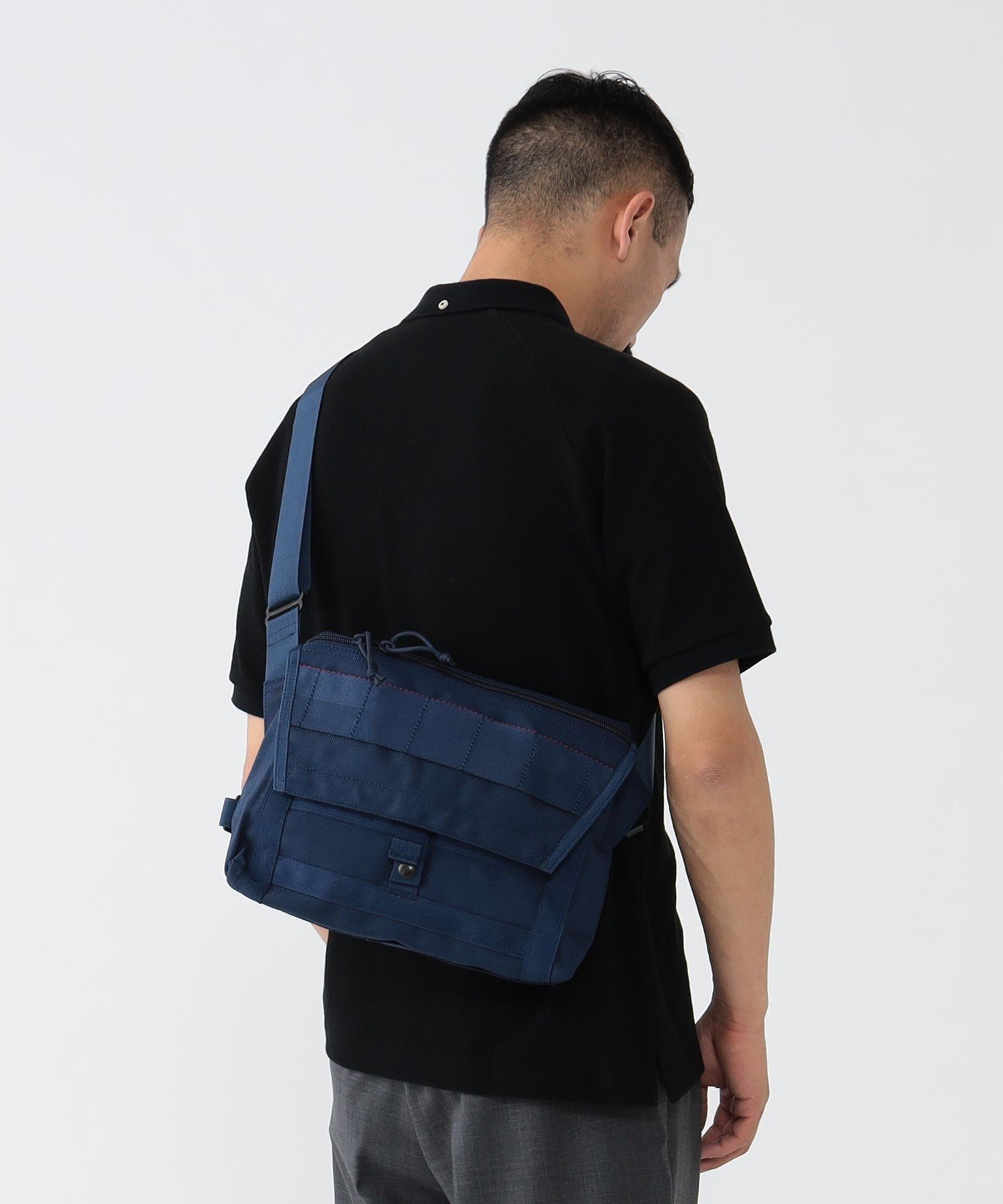 Fleet Messenger Bag 38-61-0046-106: Navy
