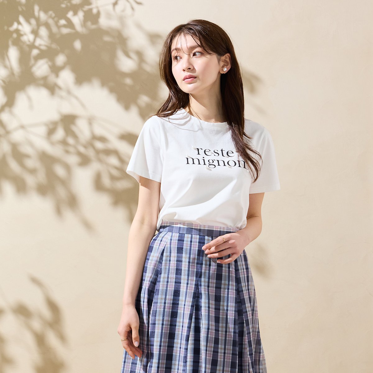 Rose Tiara reste mignon ロゴTシャツ ローズティアラ トップス カットソー・Tシャツ ブラック ホワイト