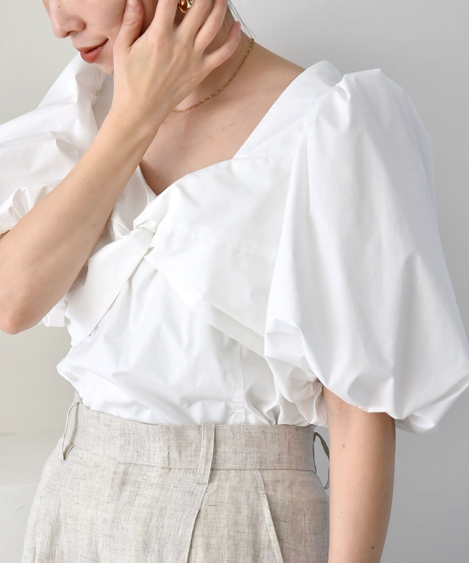 【SALE／70%OFF】quaranciel quaranciel:＜洗濯機可能＞タイプライター ツイスト ボリュームスリーブ ブラウス シップス トップス シャツ・ブラウス ネイビー ホワイト
