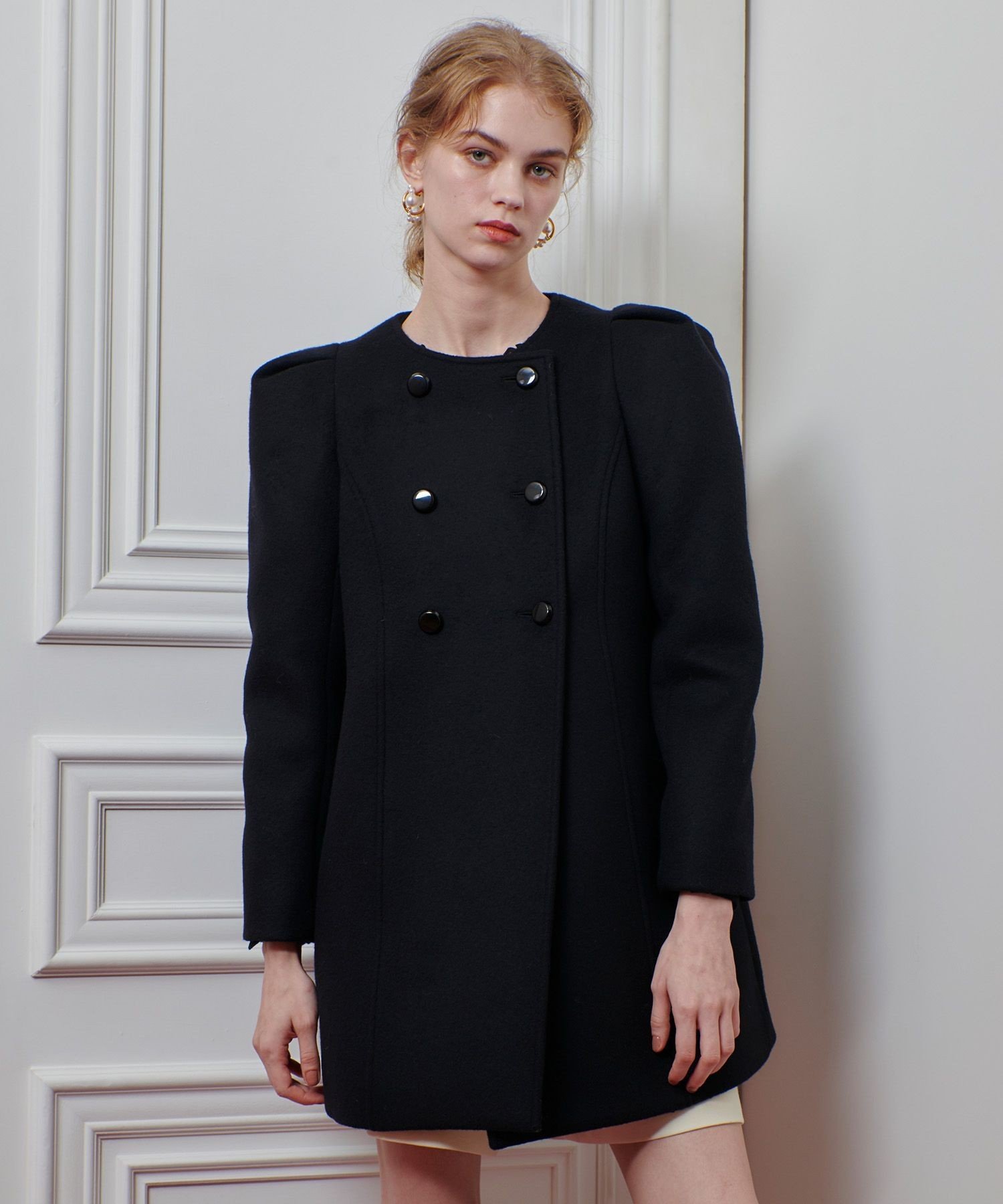 LOULOU WILLOUGHBY 【LOULOU WILLOUGHBY】シャルムビーバーパワショルコート アルアバイル ジャケット・アウター その他のジャケット・アウター ブラック ベージュ