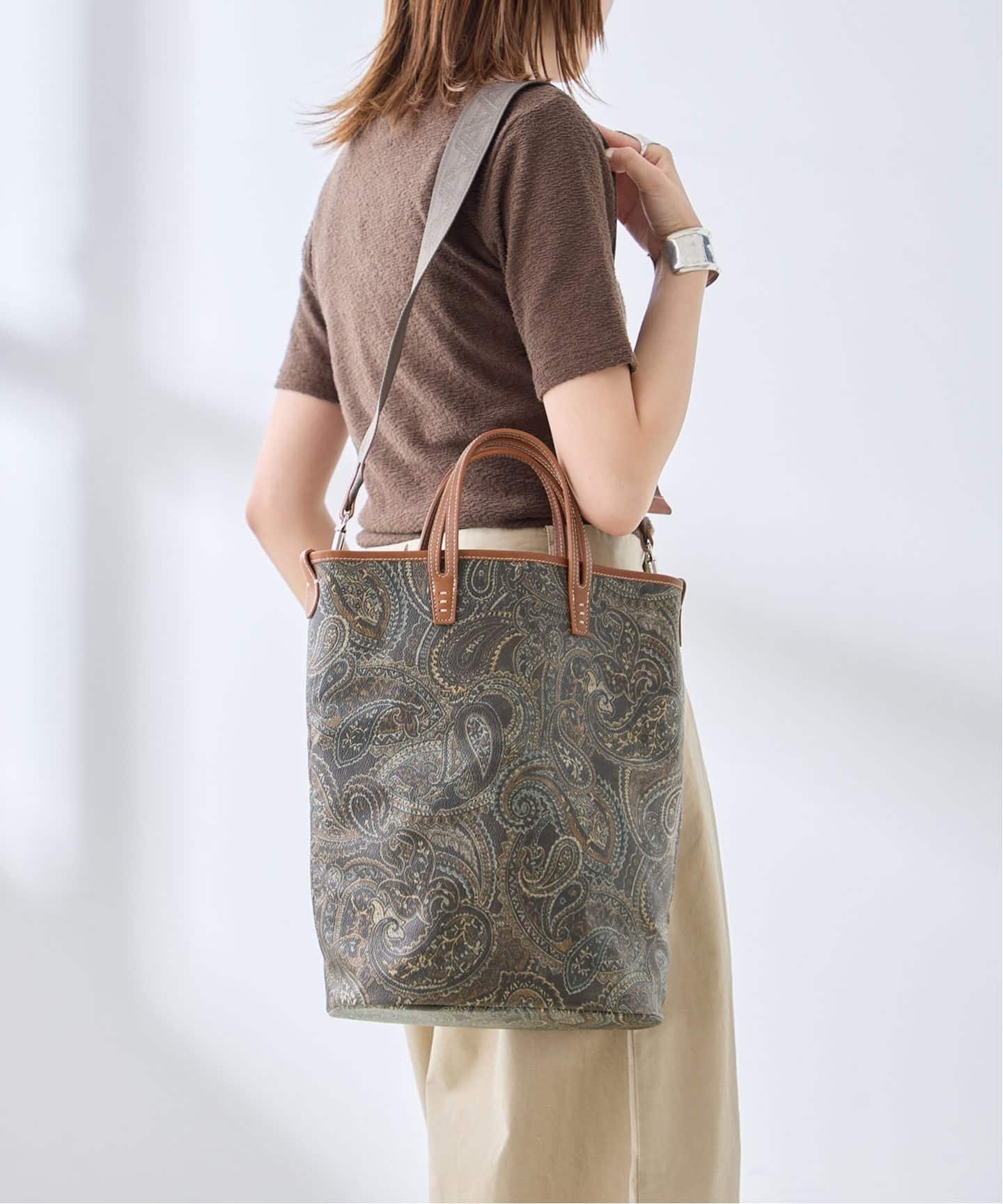 JOURNAL STANDARD L'ESSAGE 《予約》別注 A VACATION/ア バケーション ROAM SLIM-L バッグ ジャーナルスタンダード レサージュ バッグ トートバッグ グレー