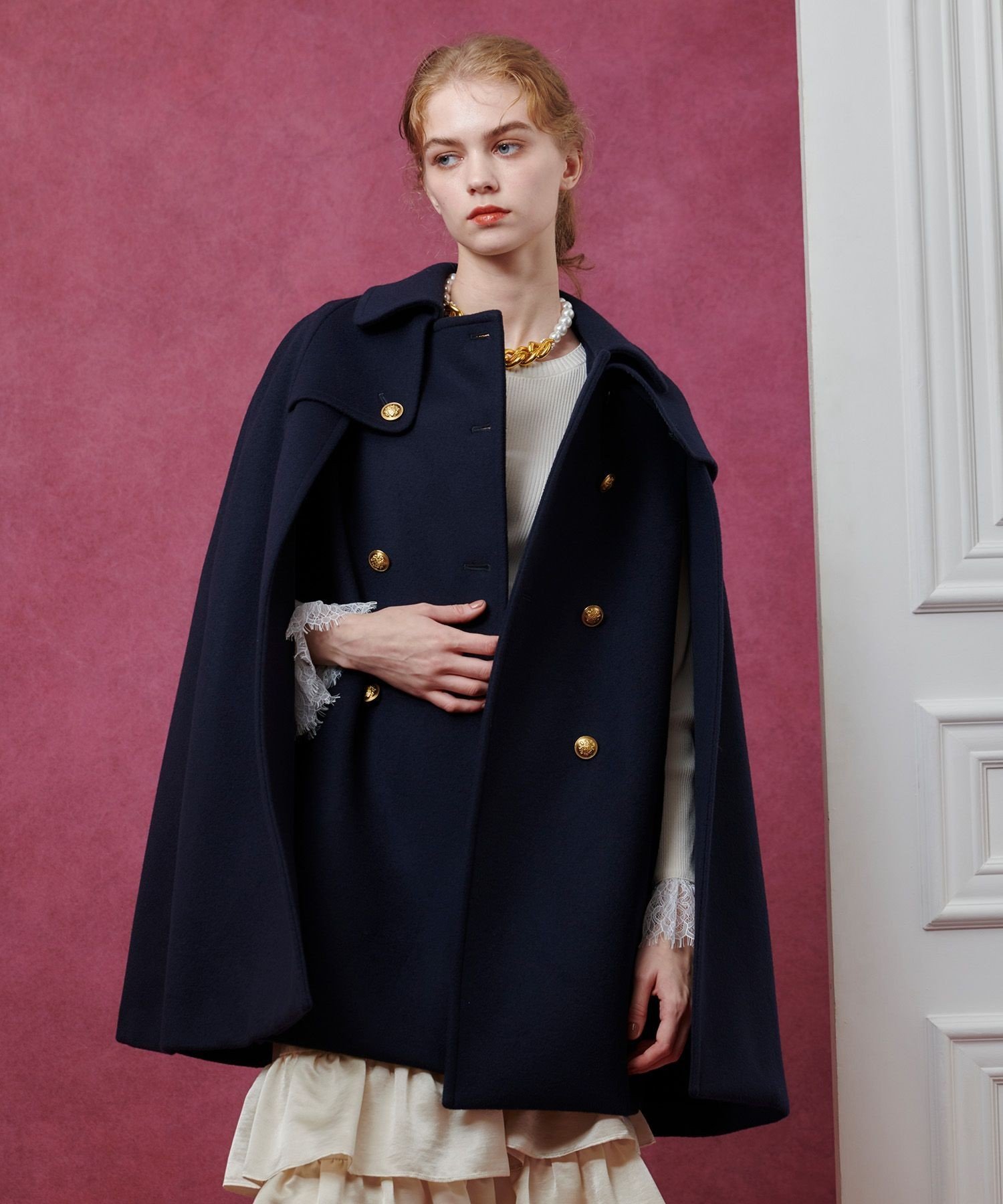 LOULOU WILLOUGHBY 【LOULOU WILLOUGHBY】シャルムビーバーケープコート アルアバイル ジャケット・アウター その他のジャケット・アウター ブラウン ホワイト ブルー ネイビー