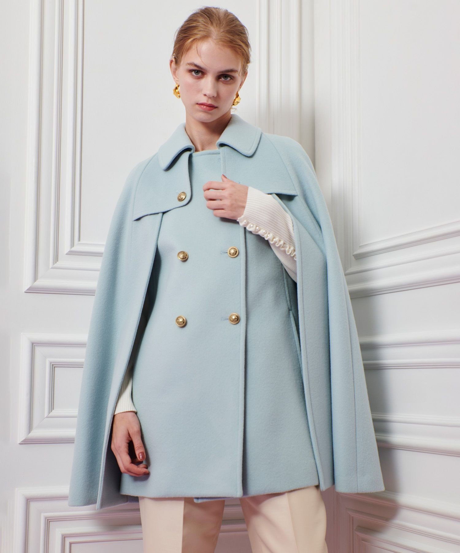 LOULOU WILLOUGHBY 【LOULOU WILLOUGHBY】シャルムビーバーケープコート アルアバイル ジャケット・アウター その他のジャケット・アウター ブラウン ホワイト ブルー ネイビー