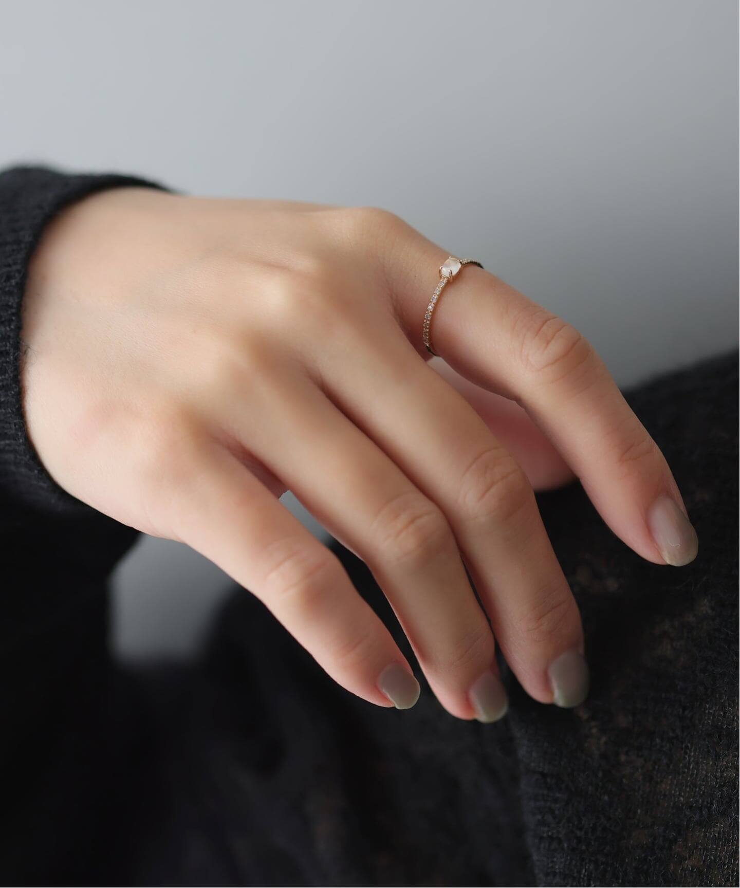 Lilas OVムーンストーンメレダイヤリング K10 スピックアンドスパン アクセサリー・腕時計 リング・指輪 ゴールド