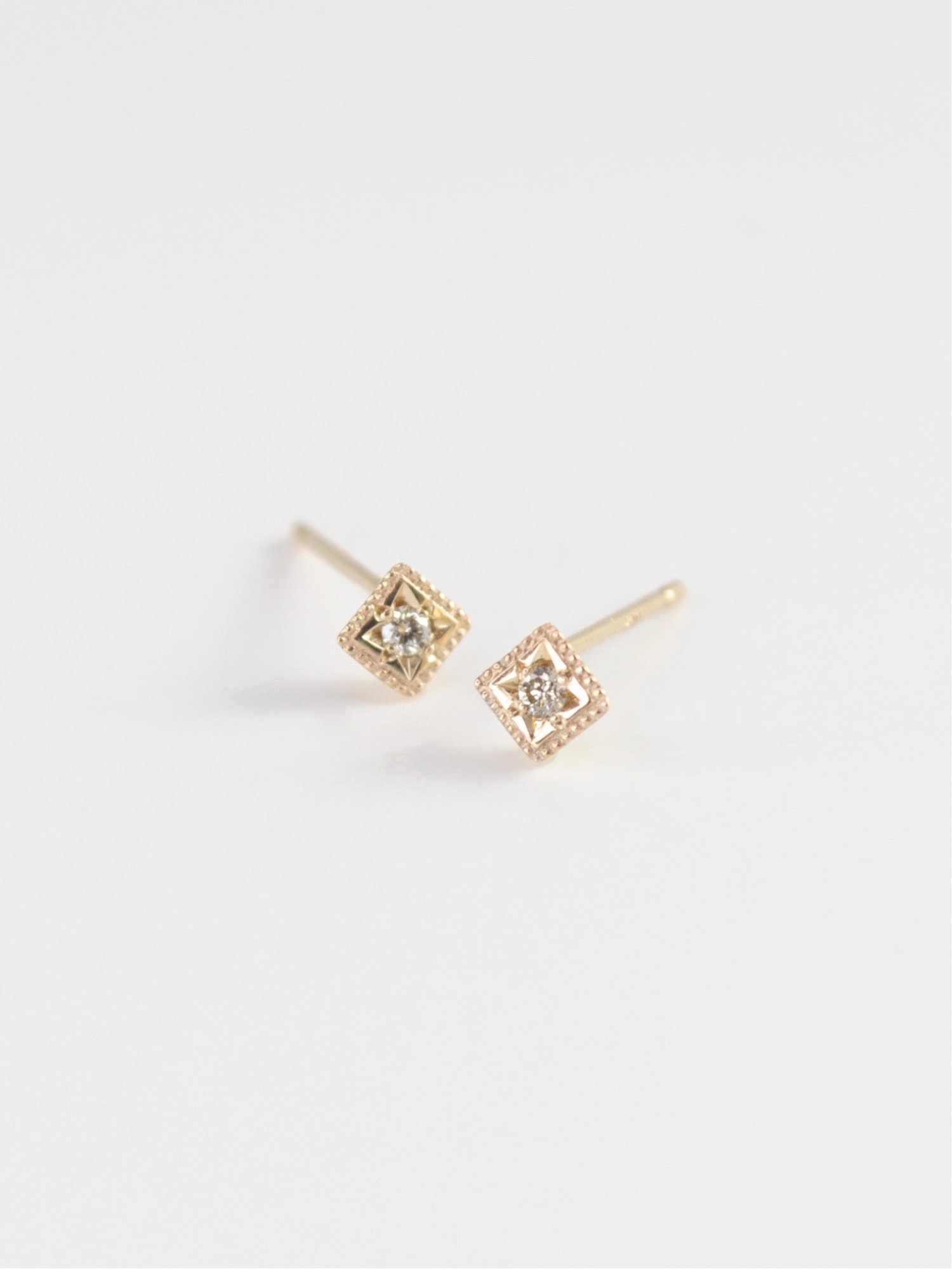anq. 「anq.」K10・彫り留めスタッドピアス クークロワッサン アクセサリー・腕時計 ピアス【送料無料】